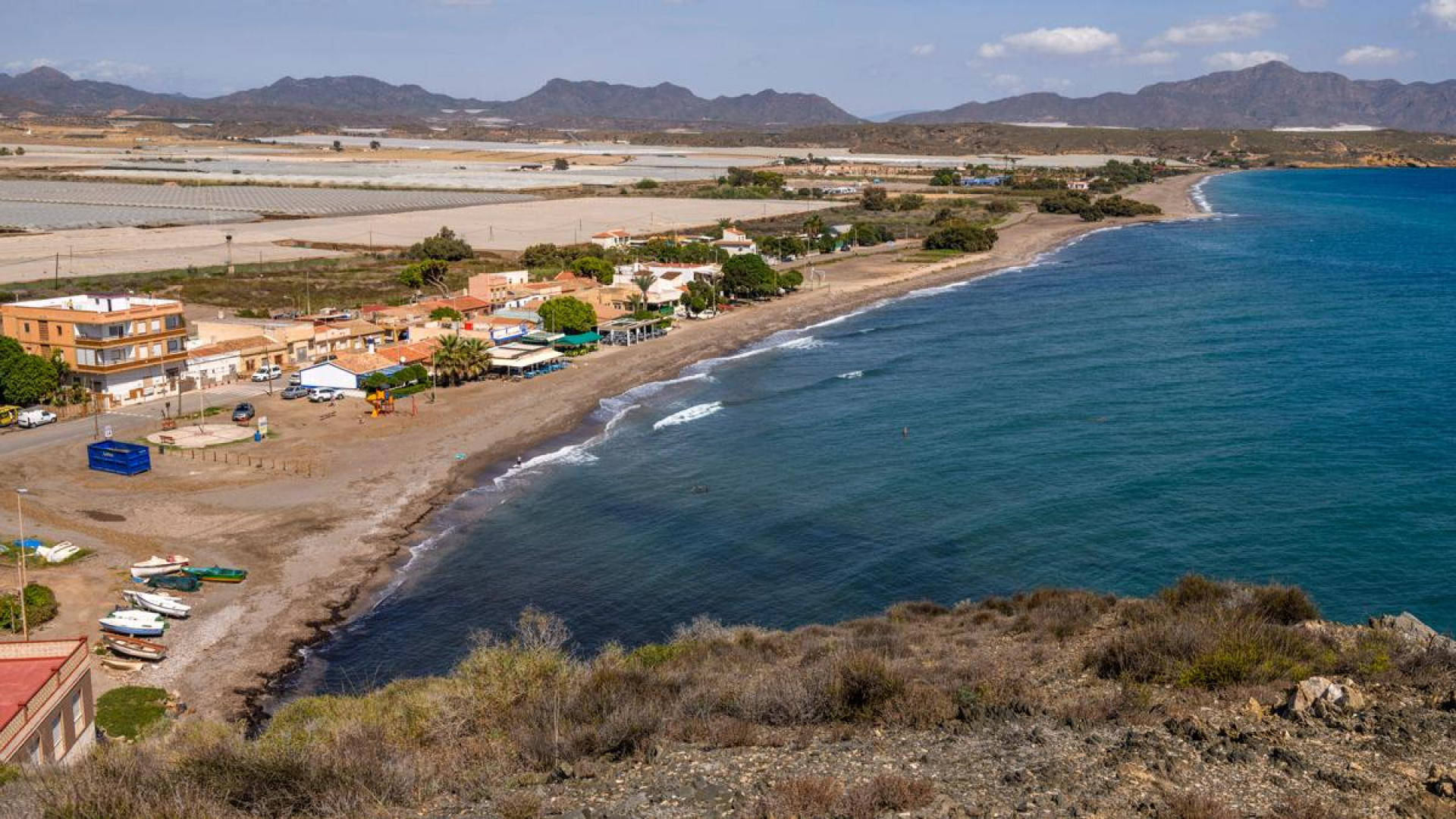 Muere un hombre de 54 años ahogado en una playa de Lorca