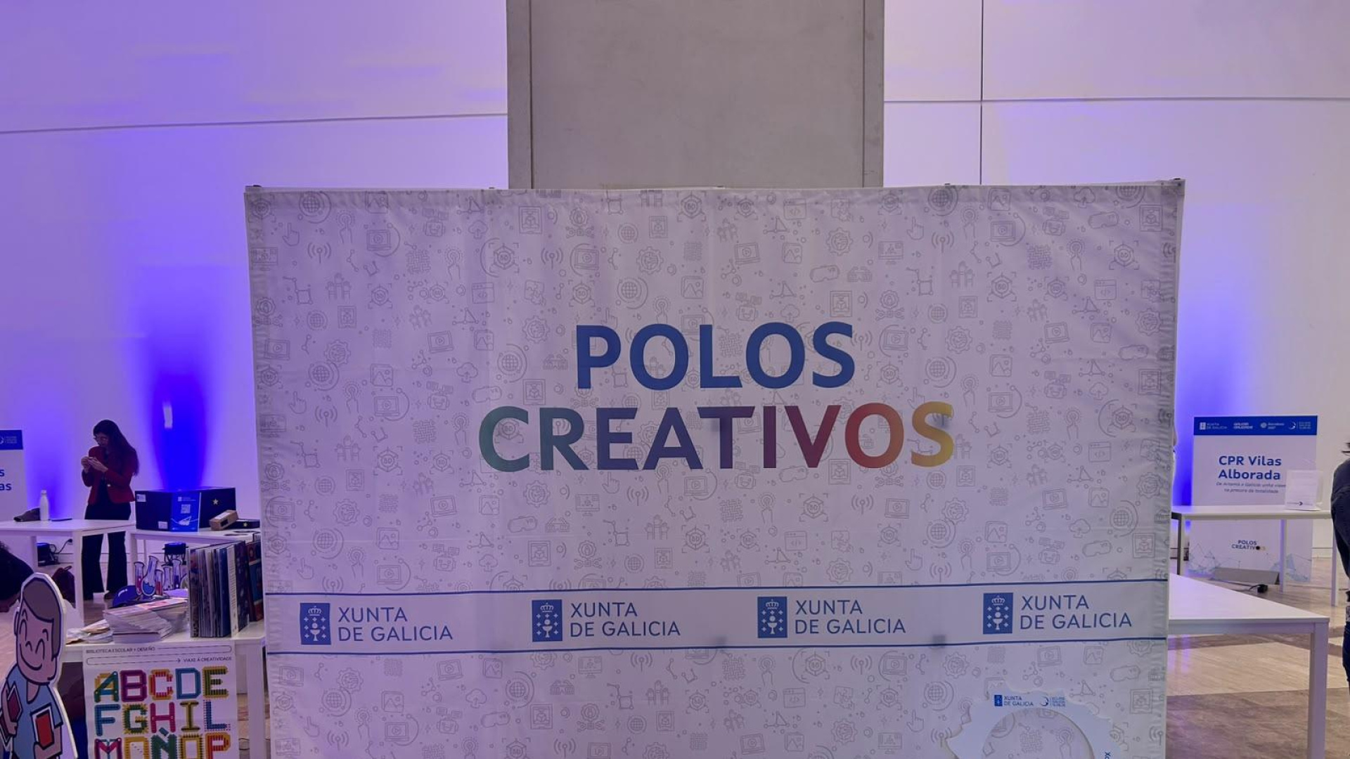 Centros educativos gallegos vuelven a la estratosf