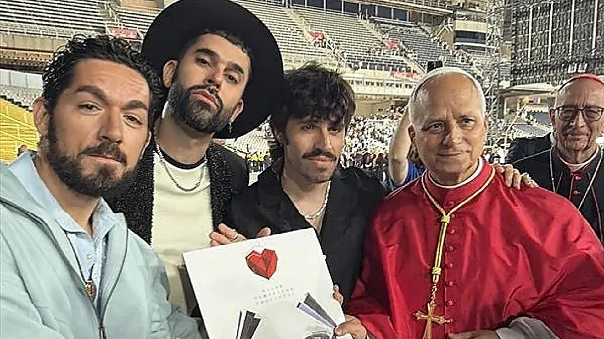 El Papa León XIV con el grupo vallisoletano Siloé,