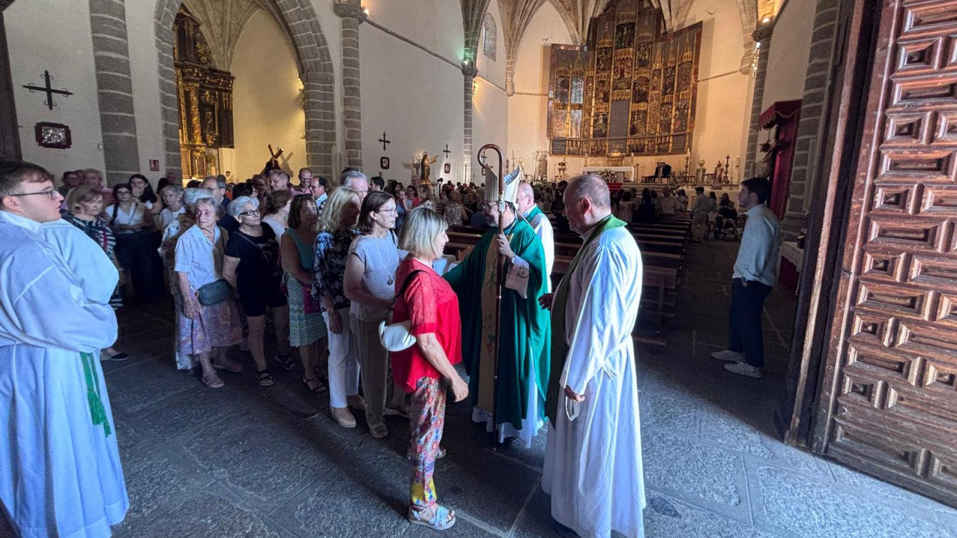 Cardinal Cobo praises solidarity shown during Madrid and Avila wildfires