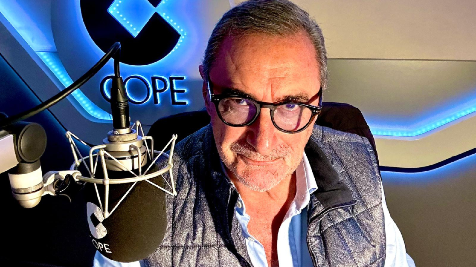 Carlos Herrera (68): "Con el peso yo me castigo a no caer en la tentación de comprarme una talla mayor, porque si lo haces seguirás expandiéndote"