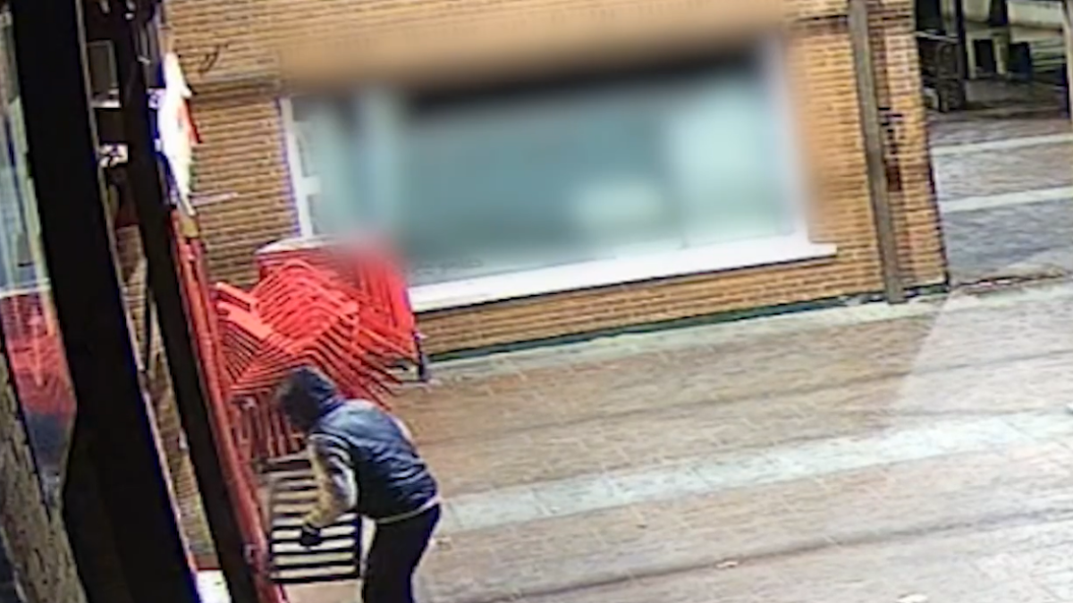 Robar con una alcantarilla: el método de moda de los ladrones que trae de cabeza al pequeño comercio