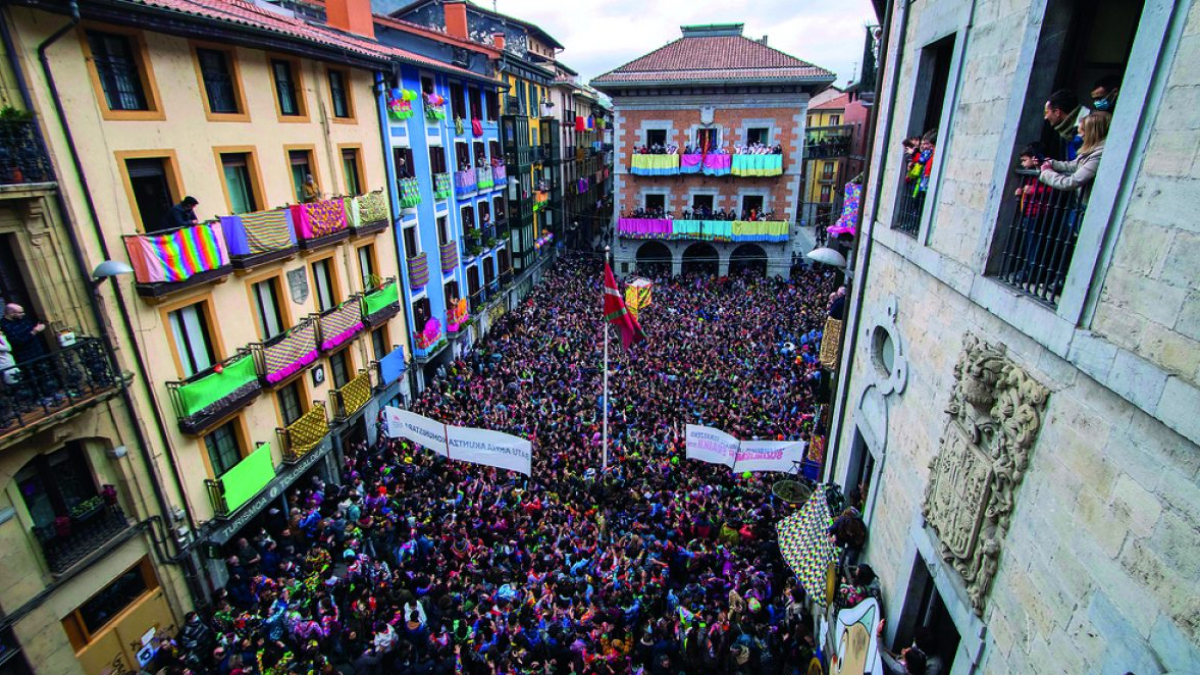 El Carnaval de Tolosa: un 'caos organizado' único en el mundo que arranca con el Jueves Gordo