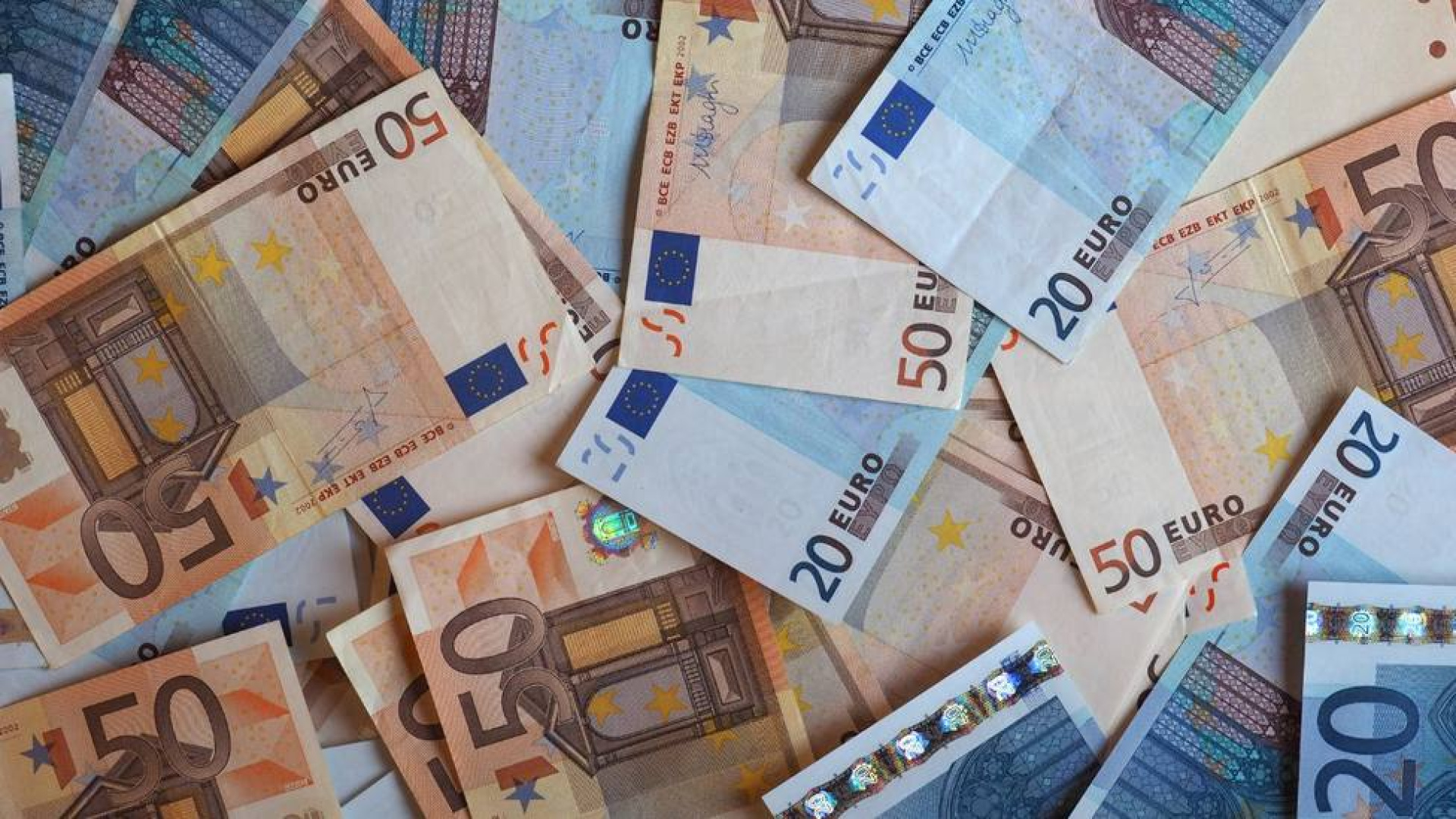 El detalle que permite distinguir un billete falso de uno real: 