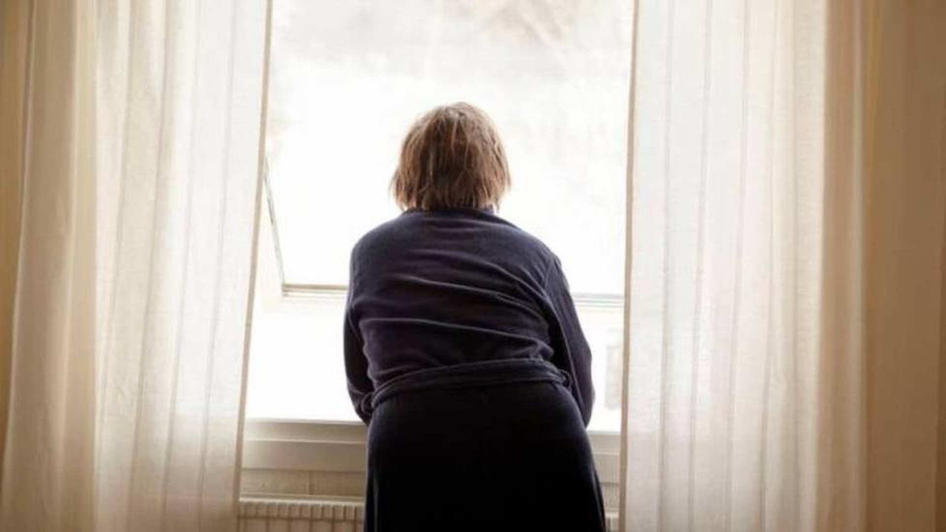 Las mujeres maduras que deciden estar solteras, una tendencia al alza en España: ¿por qué?