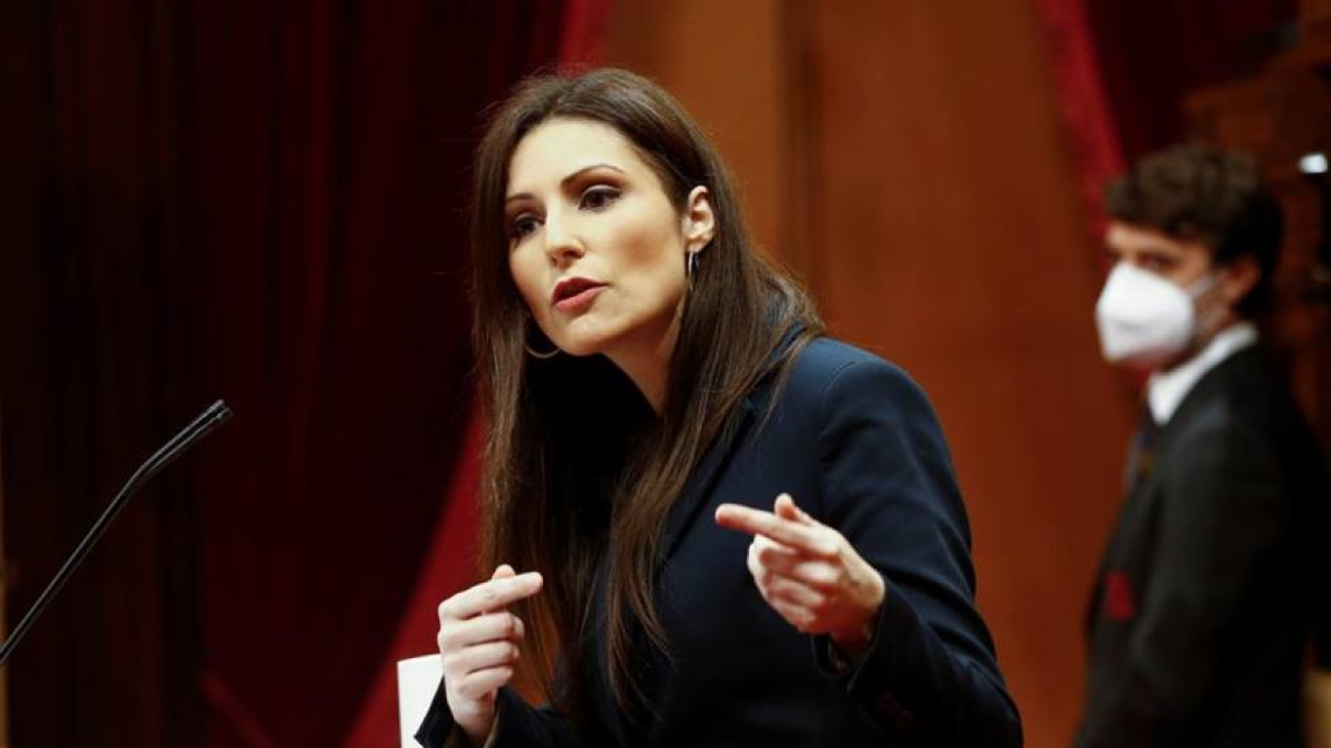 Lorena roldán deja ciudadanos y ficha por el pp en cataluña: 