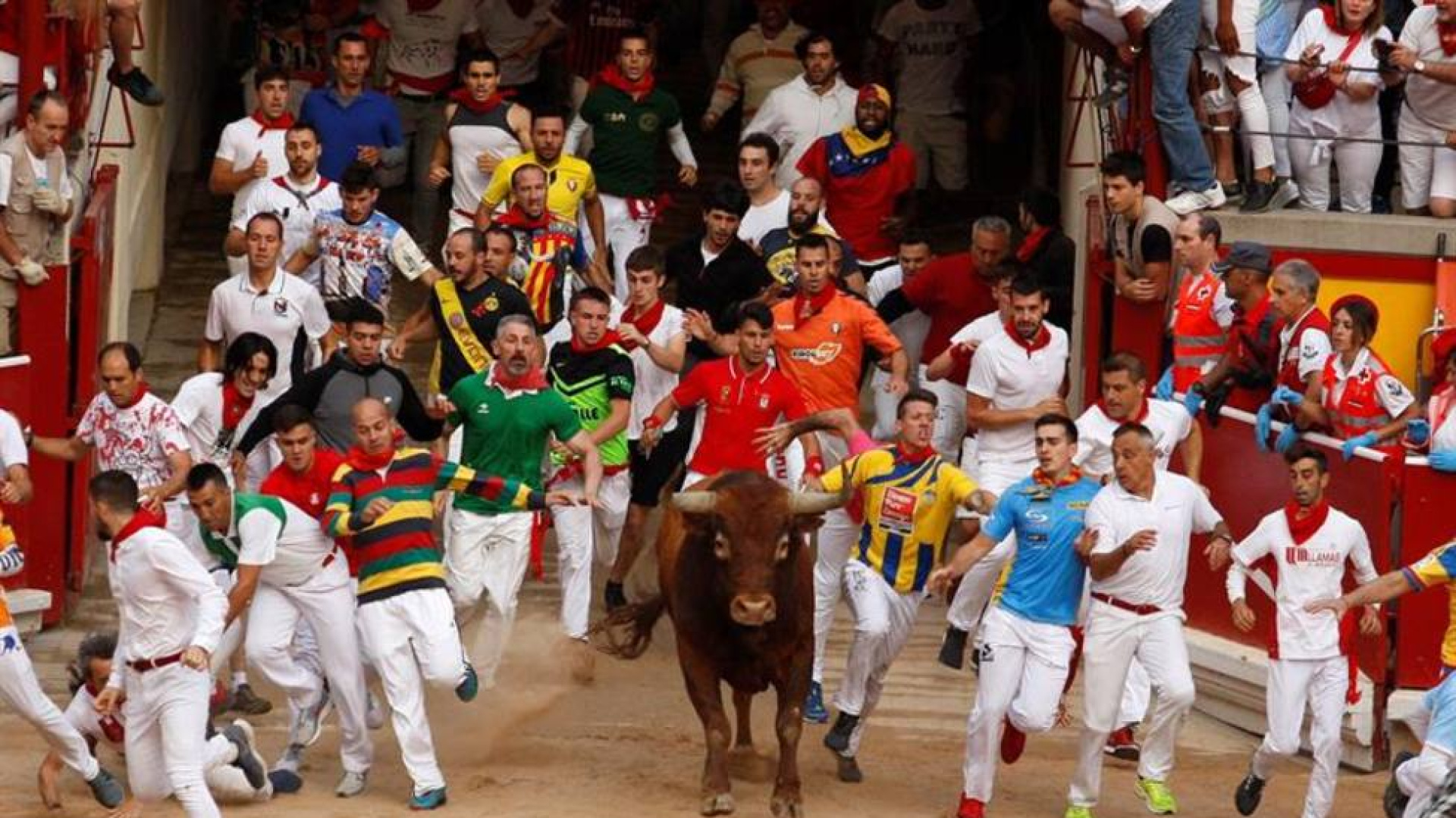 Los encierros de San Fermín se blindan: adiós a los 'mirones' en el ruedo