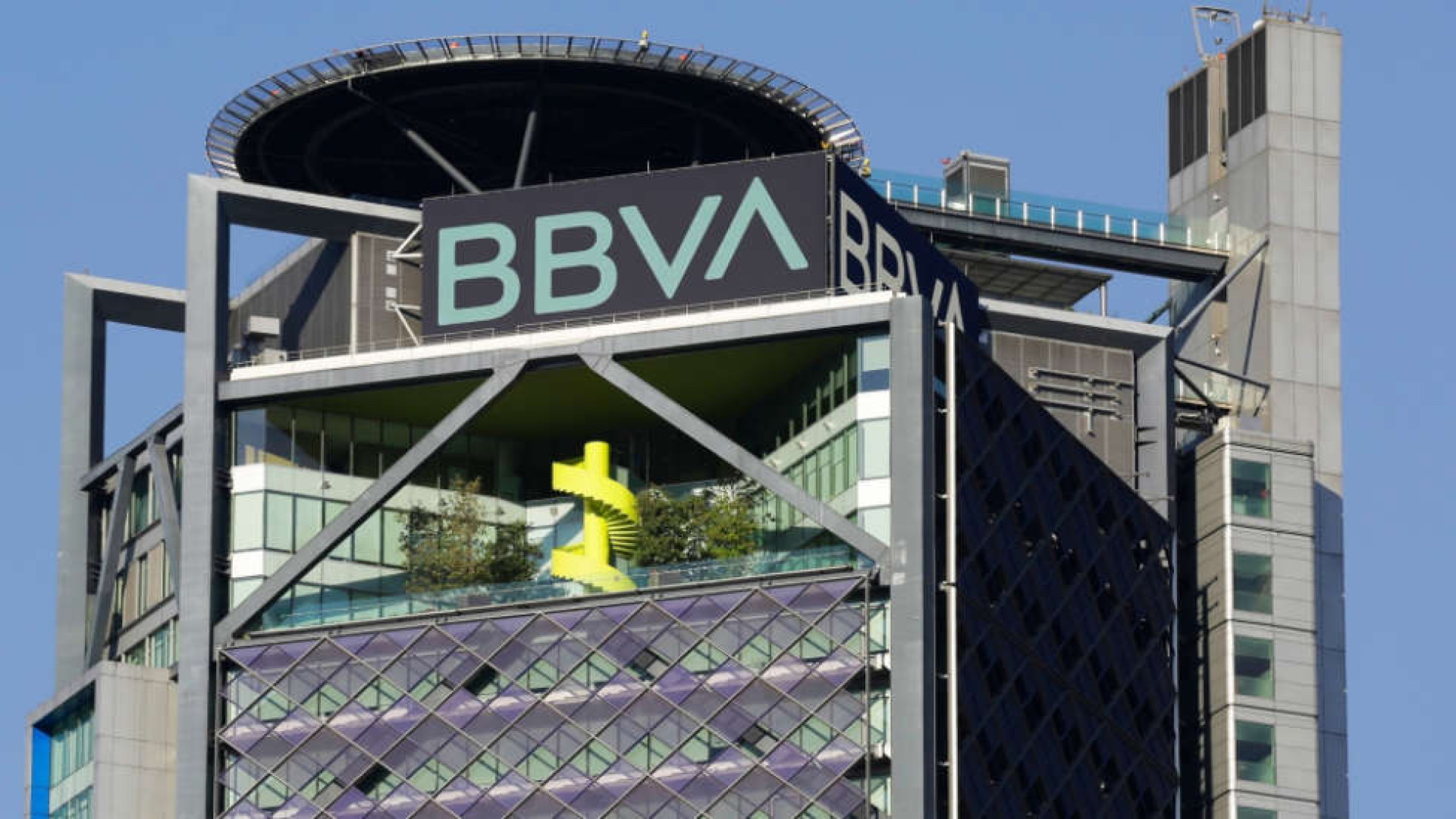 La CNMV autoriza la opa del BBVA sobre el Banco Sabadell