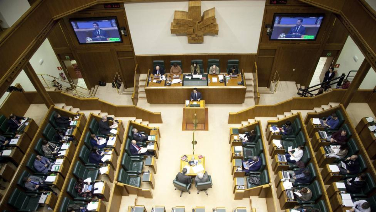 PNV hablará con todos los partidos "sin preferencias ni vetos": rechaza la oferta de EH Bildu de negociar conjuntamente las cuentas vascas