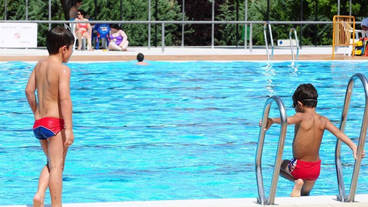 Plasencia se zambulle en el verano con la apertura de su pis