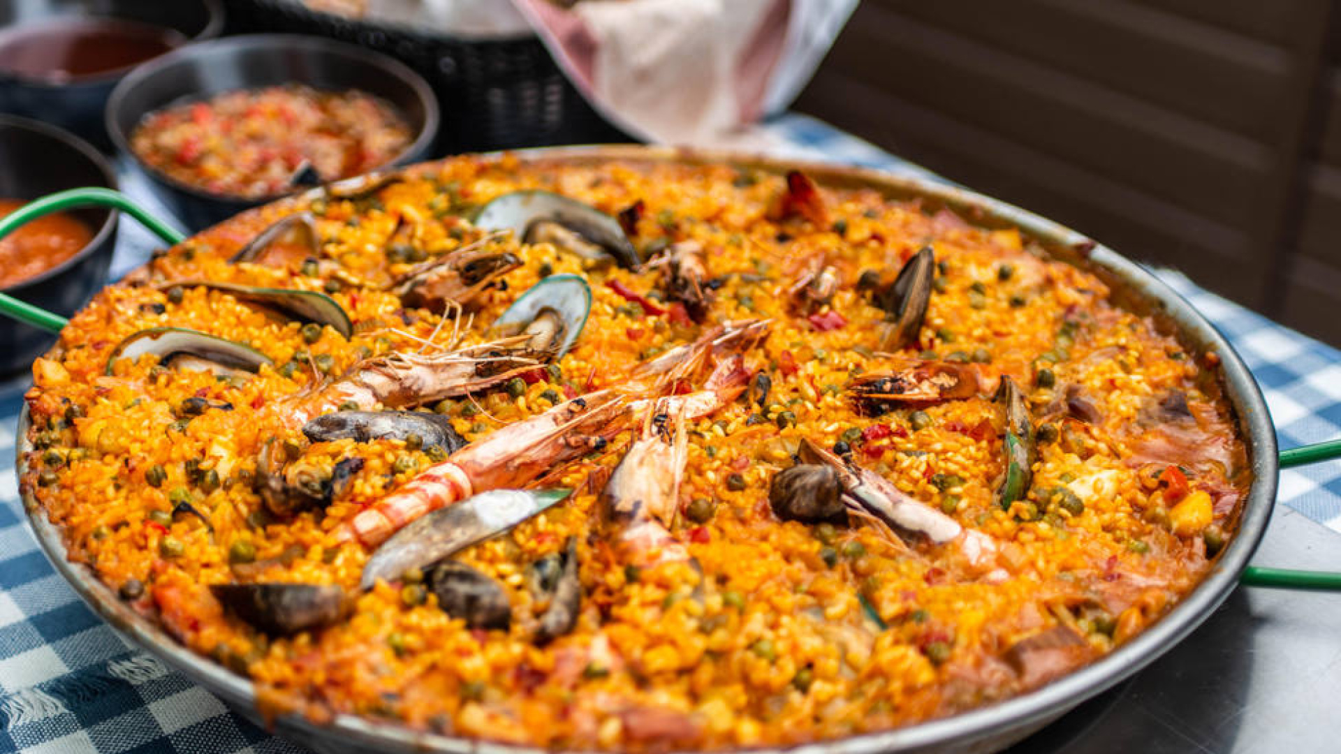 Menos espacio este año para el recinto del concurso de paellas de Aixerrota en Getxo por 