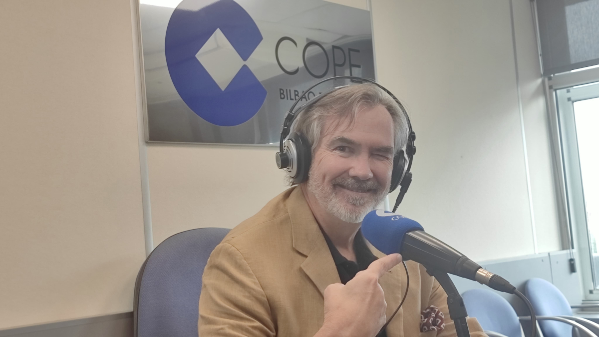 Jon Uriarte, periodista vasco de Herrera en COPE: "Hay dos cosas que pueden romper una pareja; idiota es lo más fino que te pueden decir"