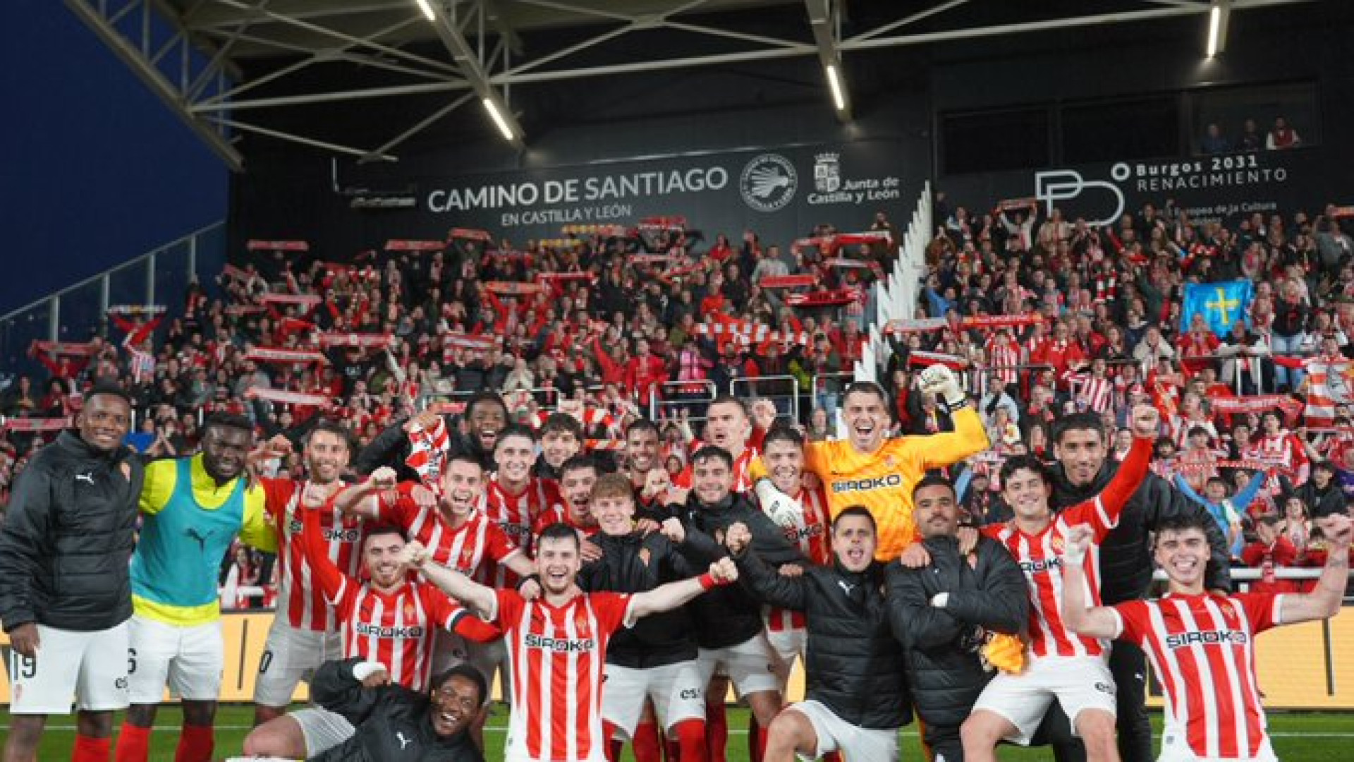 El Sporting sigue en la pelea por el ascenso directo