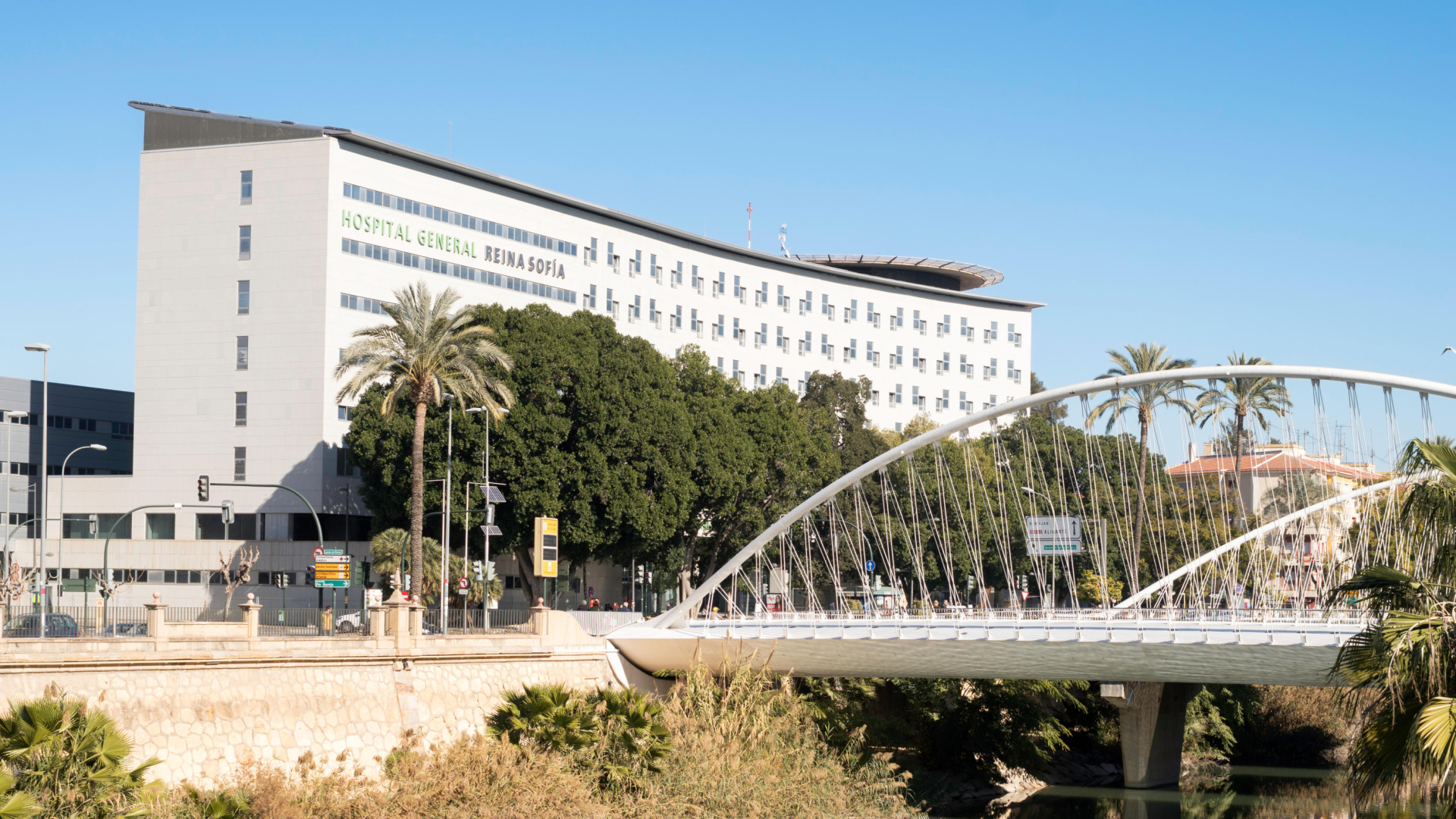 Los murcianos otorgan un notable alto a su sanidad pública y la valoran con un 8,7