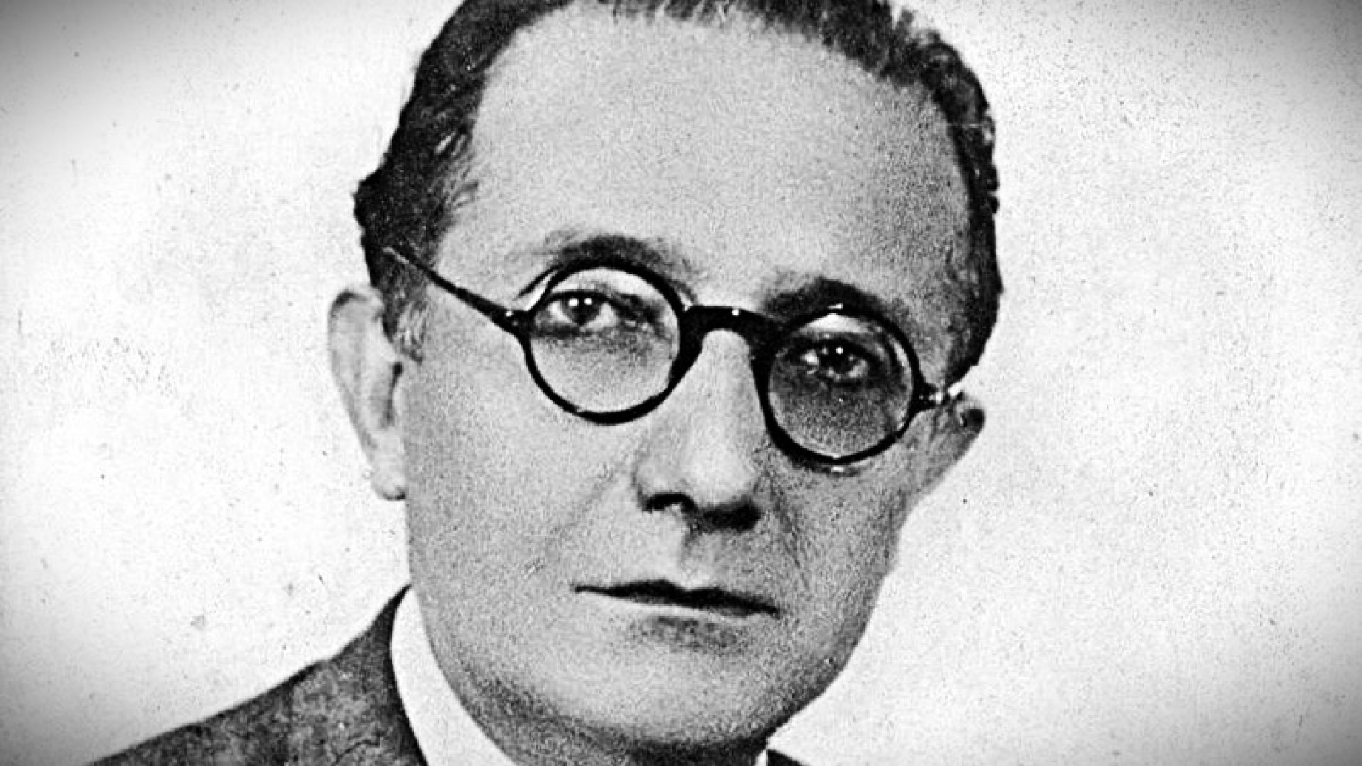 Castelao foi o primeiro investigador das as cruces de pedra galegas e demostrouno neste discurso