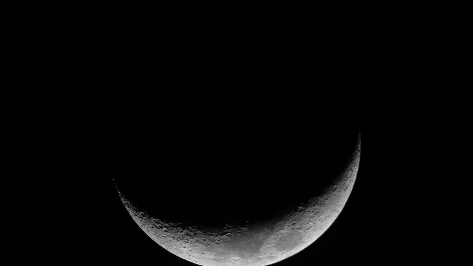 Astrología, amuletos y luna llena: los universitarios de Baleares creen en lo paranormal