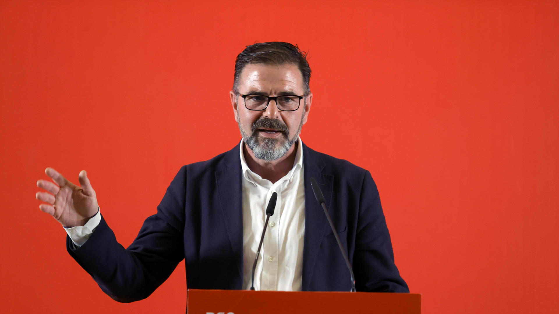 El PSOE advierte de que la llegada de una fábrica de coches a Ferrol no puede poner en riesgo el proyecto estratégico de eólica marina