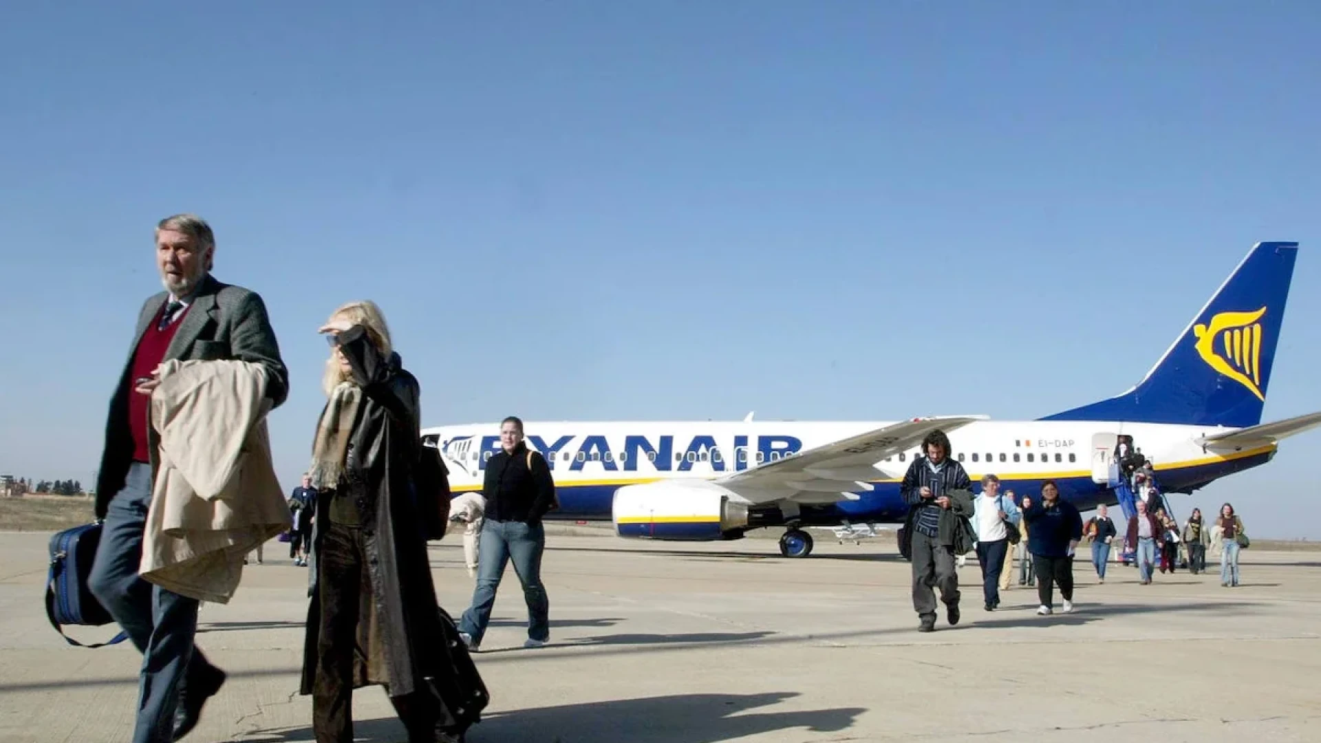 Estos son los destinos que van a desaparecer del aeropuerto de Santander: 60.000 plazas menos con Ryanair