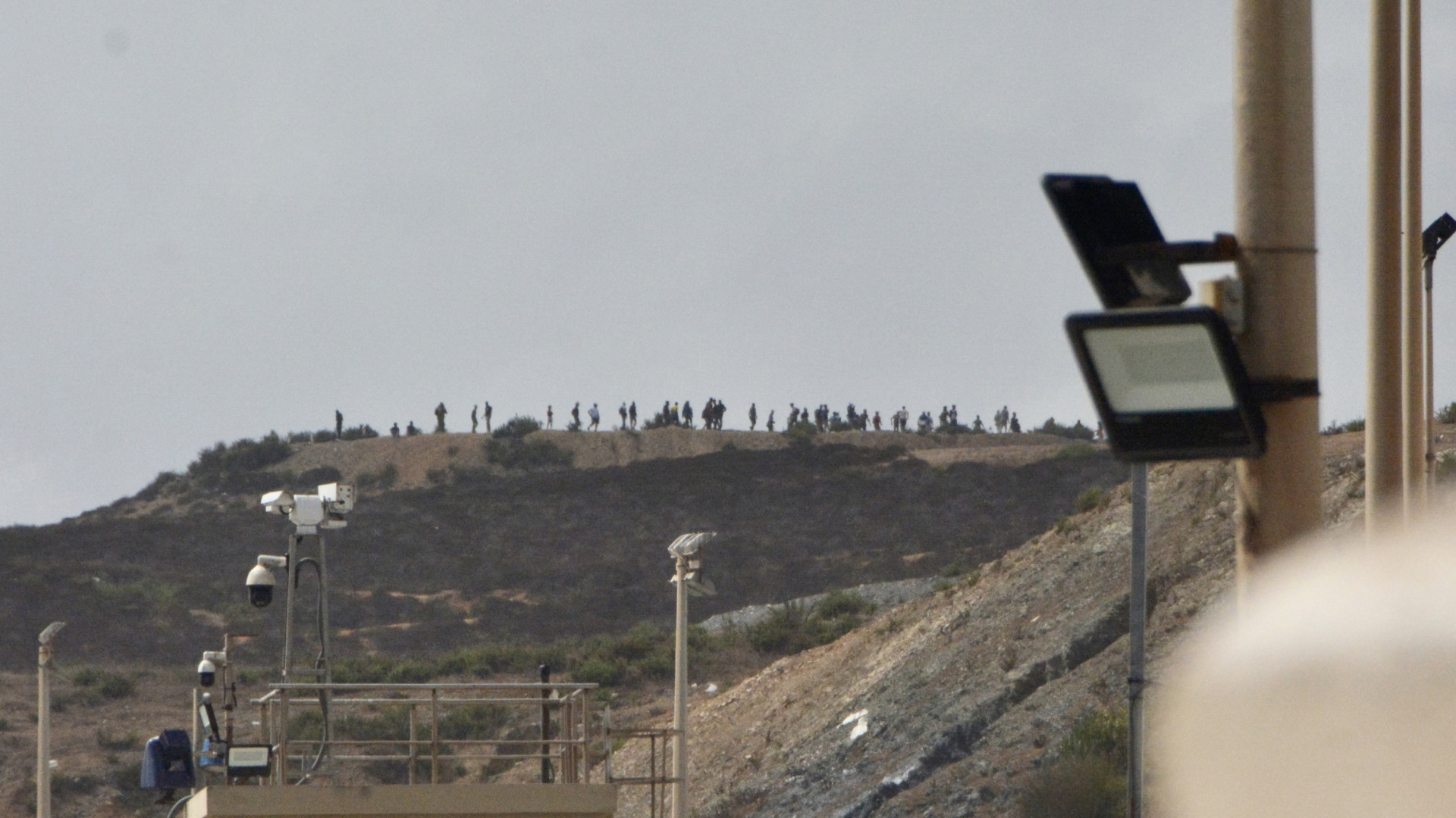 Detenidos el patrón y uno de los tripulantes de una embarcación pesquera que pretendía dejar en la costa de Ceuta a 6 migrantes marroquíes