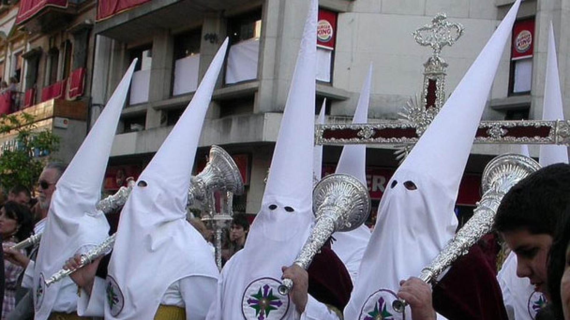 Toda la Carrera Oficial estará videovigilada por cámaras de alta resolución con altavoces para emitir mensajes a la ciudadanía