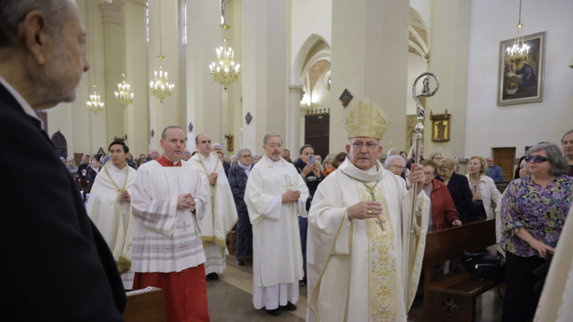 Don Casimiro López Llorente, obispo de Segorbe-Castellón, cumple 75 años: "El obispo no se jubila"