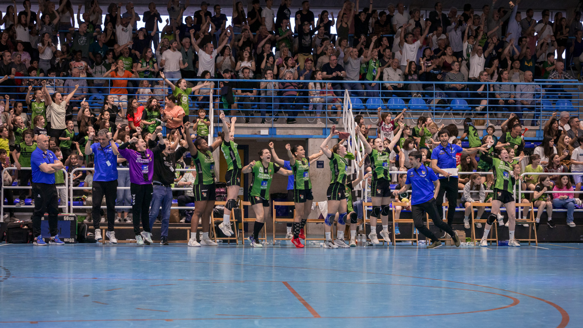 Beti Onak cierra una temporada histórica en el balonmano femenino ...