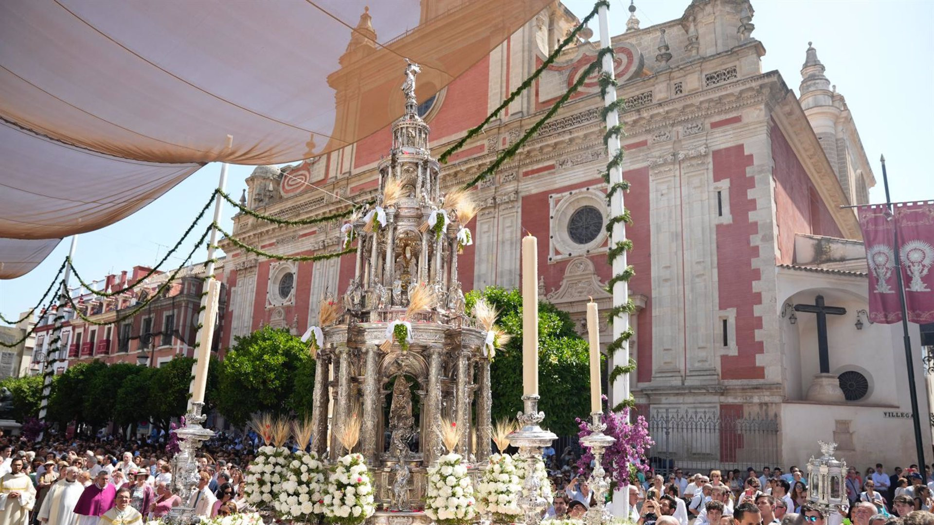 Ya disponibles las sillas para la procesión del Corpus Christi: Dónde, cuándo y cómo conseguirlas