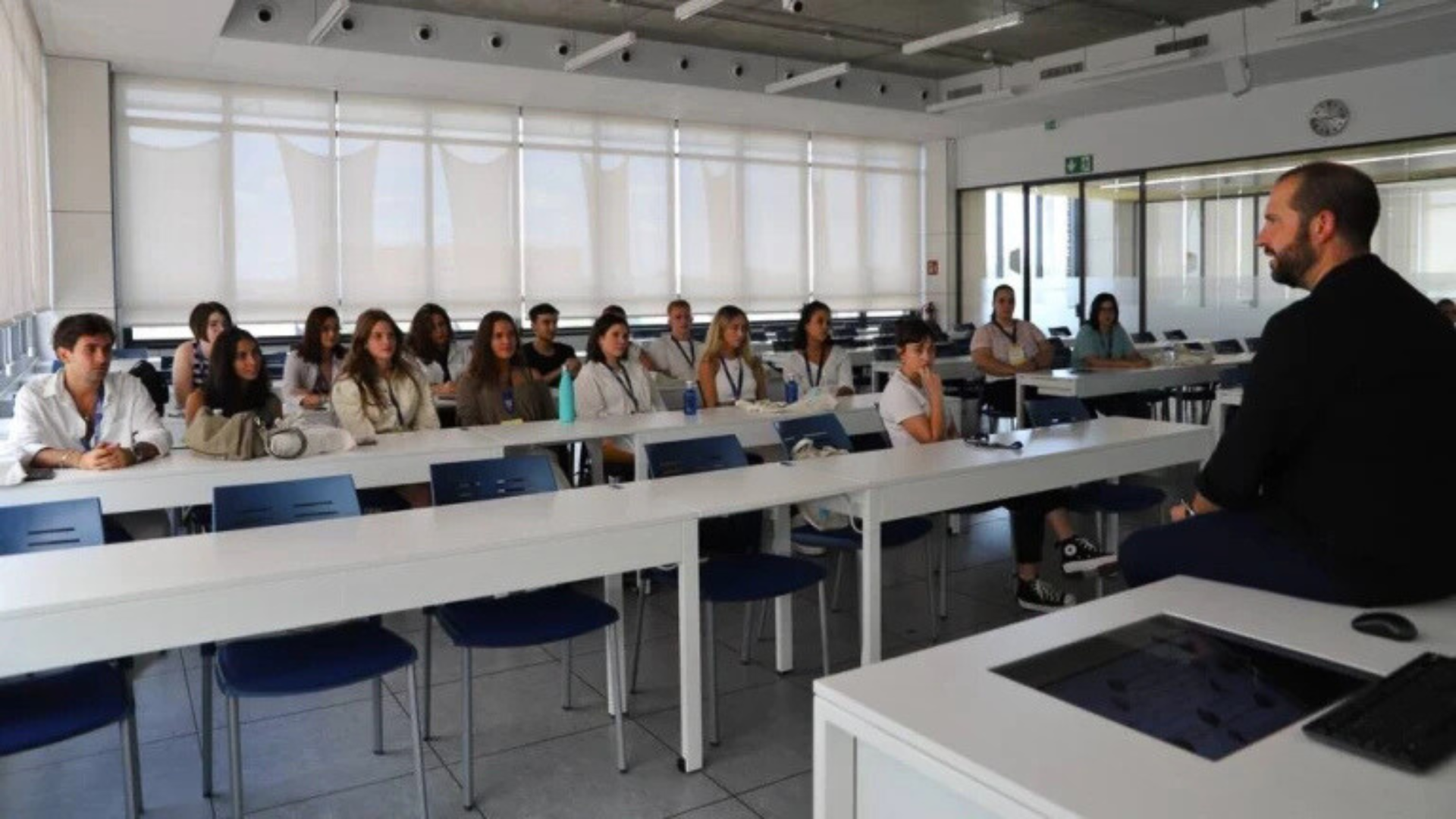 Deja su trabajo de informático, aprueba una oposición de profesor y años después está a un paso de hacer historia en Dubai, lo mejor de la temporada