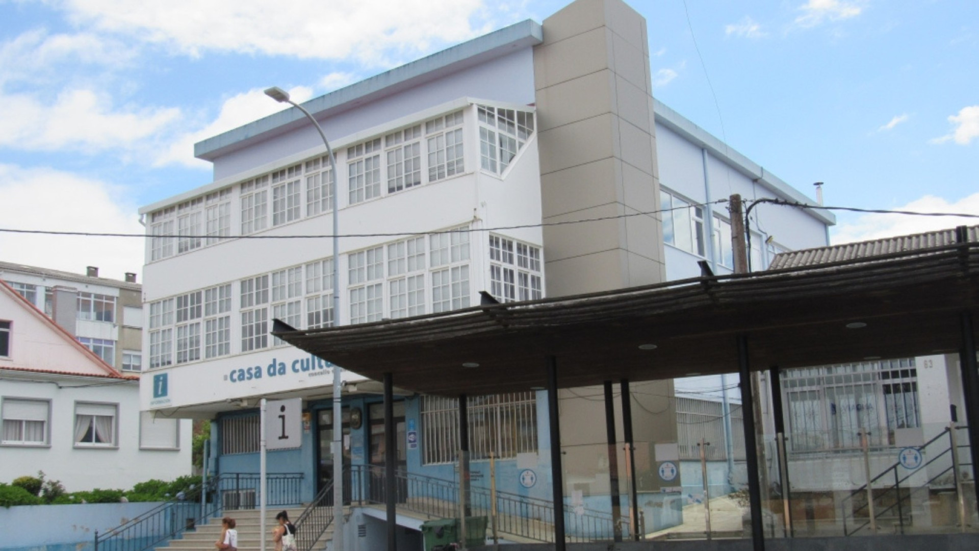 Neda cambiará la totalidad de las ventanas de la Casa de la Cultura que datan del año 1960