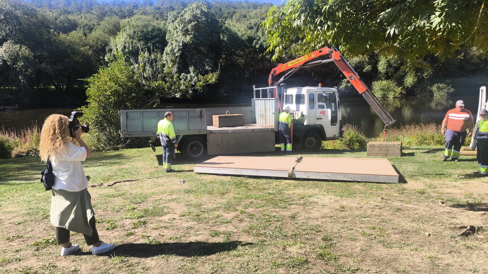 Vaya, vaya...aquí no hay rampa: Xunta y Concello de Lugo vuelven a enzarzarse en una agria polémica por la zona de baño en el Miño