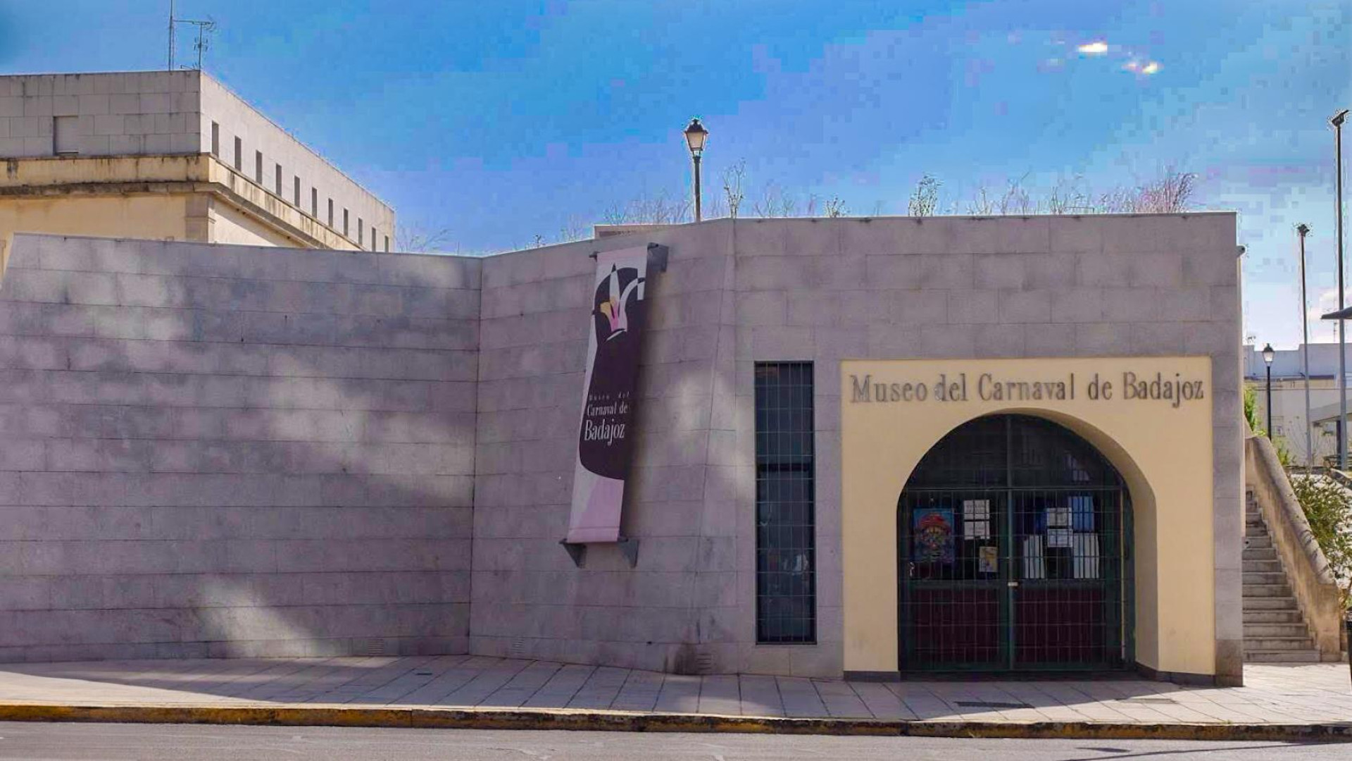 El Museo del Carnaval de Badajoz sopla sus 18 velas... con las puertas cerradas