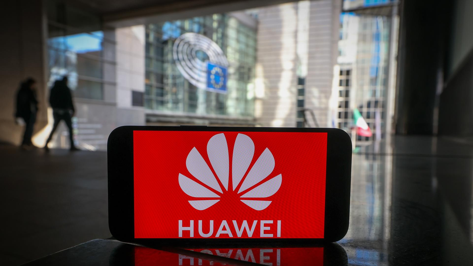 El acuerdo de España con Huawei, a debate: ¿hay evidencias de que la empresa haya filtrado datos o esté involucrada en espionajes?