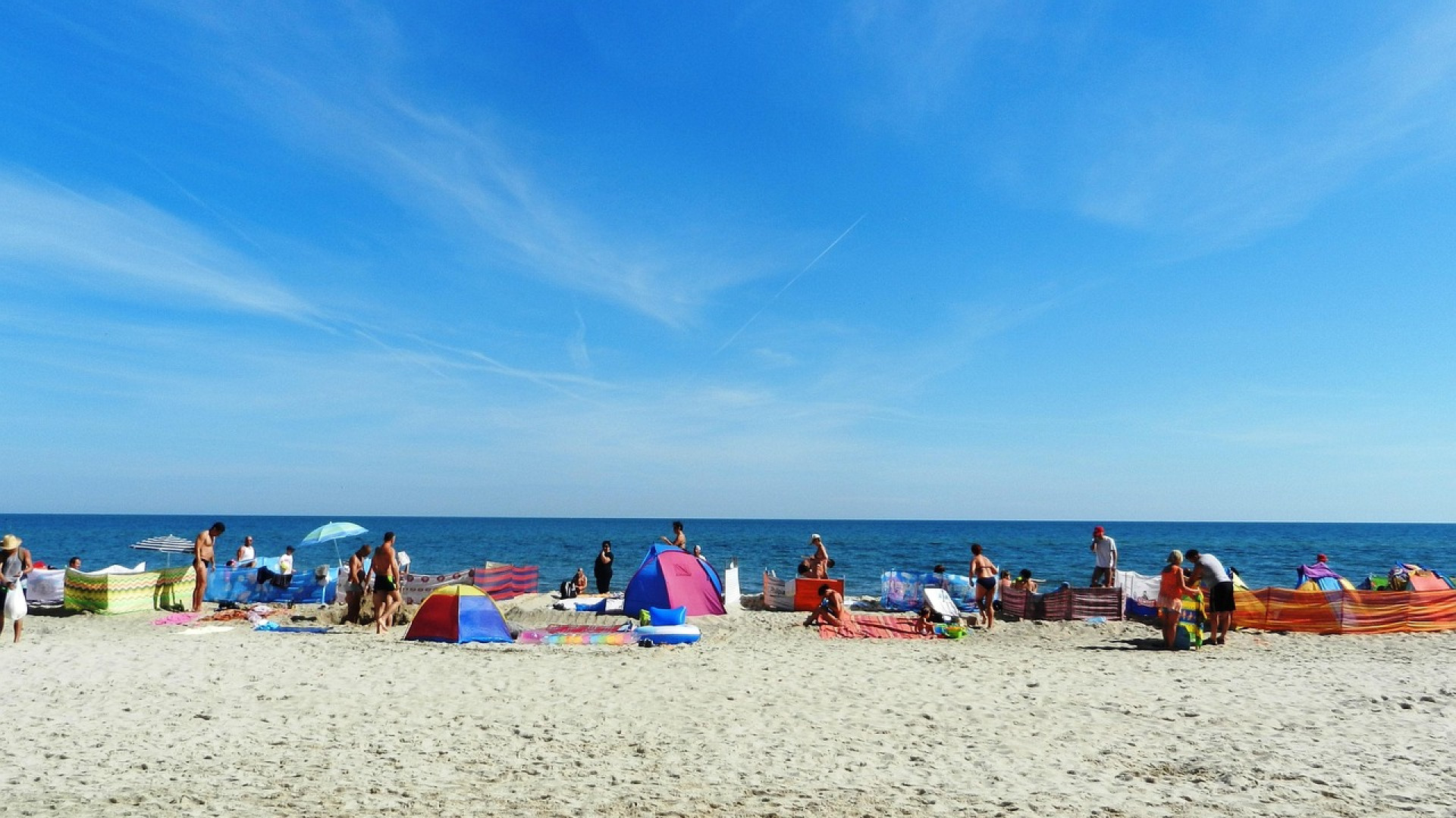 ¿Por qué el Terral deja el agua del mar tan fría en Málaga? Una curiosidad casi de Trivial que tiene su explicación científica… y muy malagueña