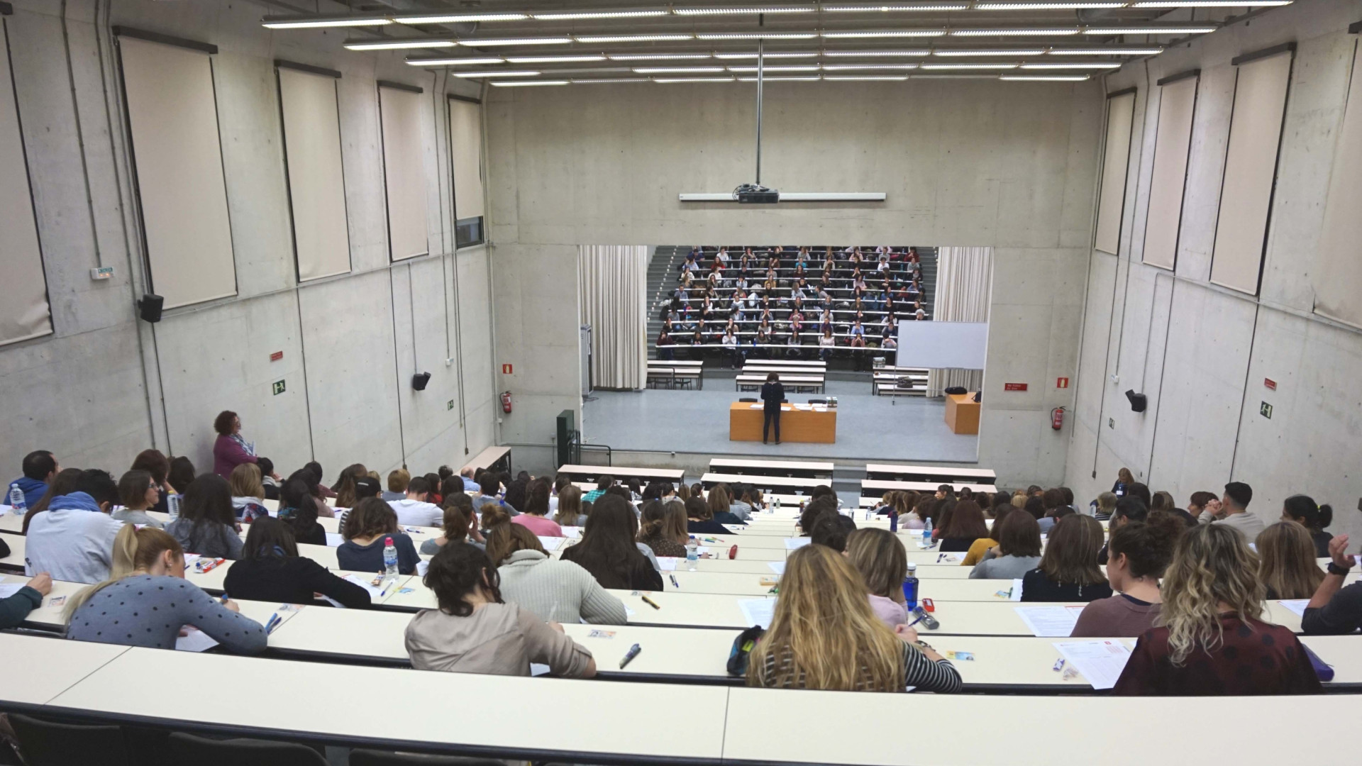 Un preparador de oposiciones aclara cómo afectará a los estudiantes de España el nuevo cambio anunciado por el Gobierno