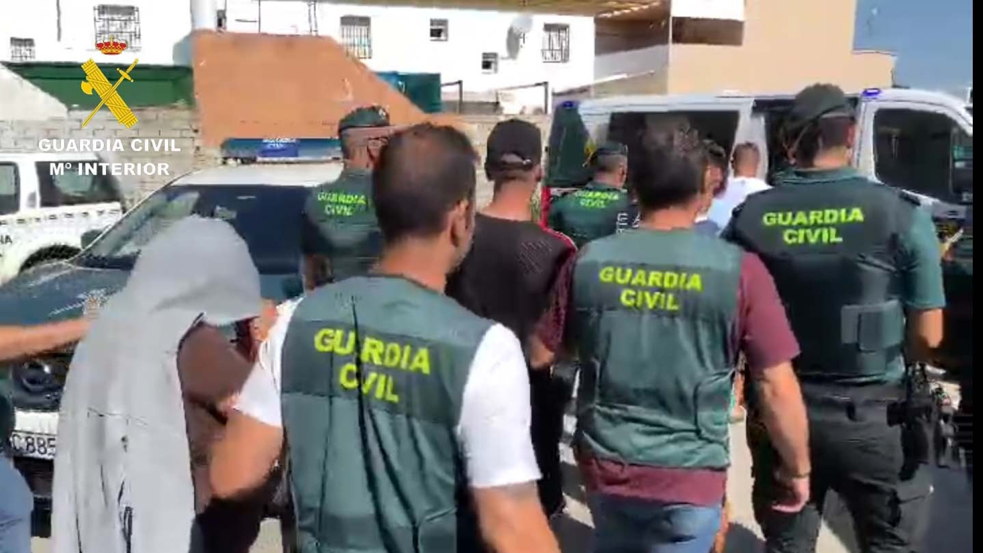 Siete detenidos por asaltar viviendas durante una protesta en Isla Mayor tras un homicidio a un menor