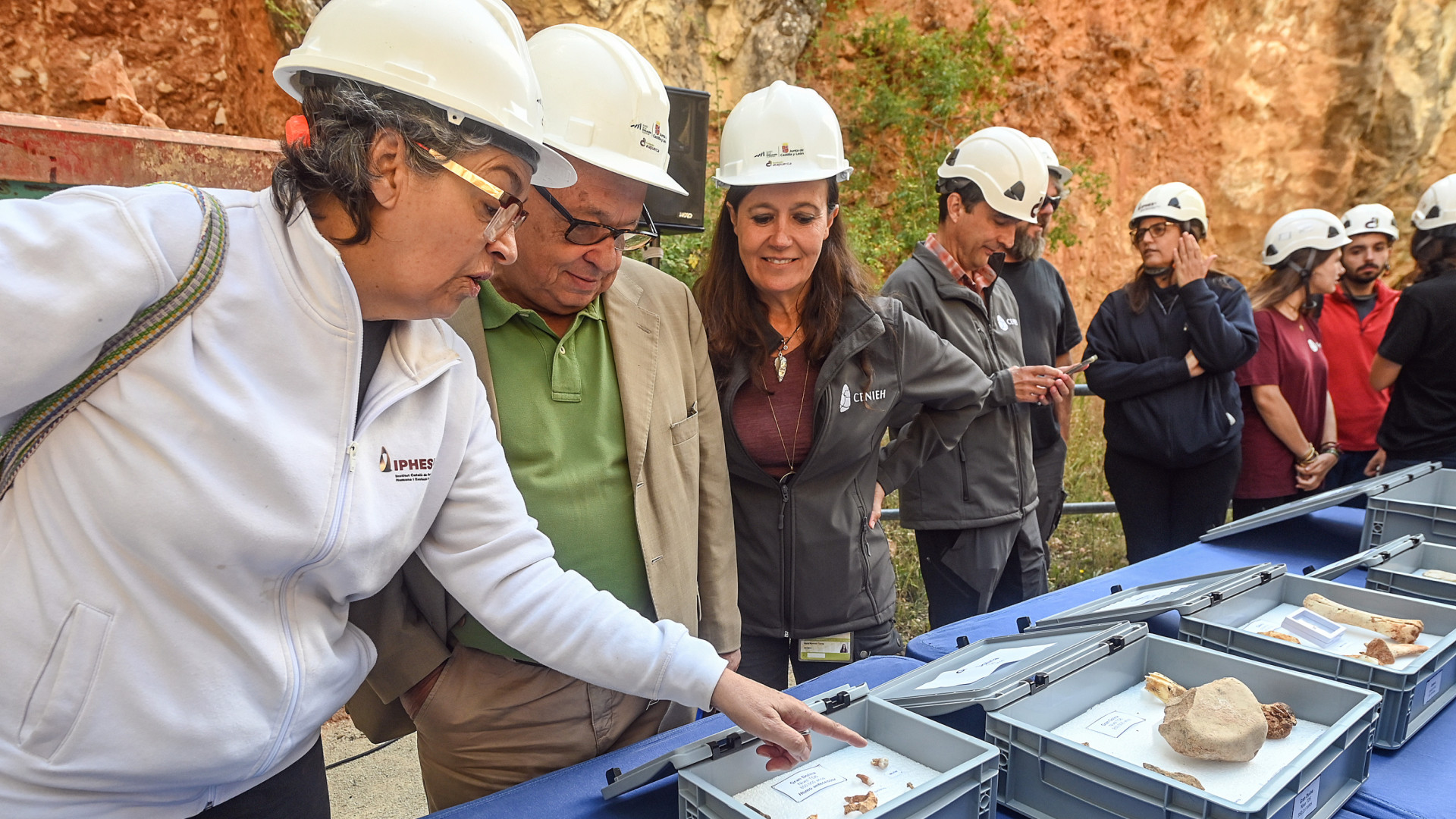 Atapuerca roza una nueva superficie y descubre los primeros restos de Homo antecessor y su canibalismo