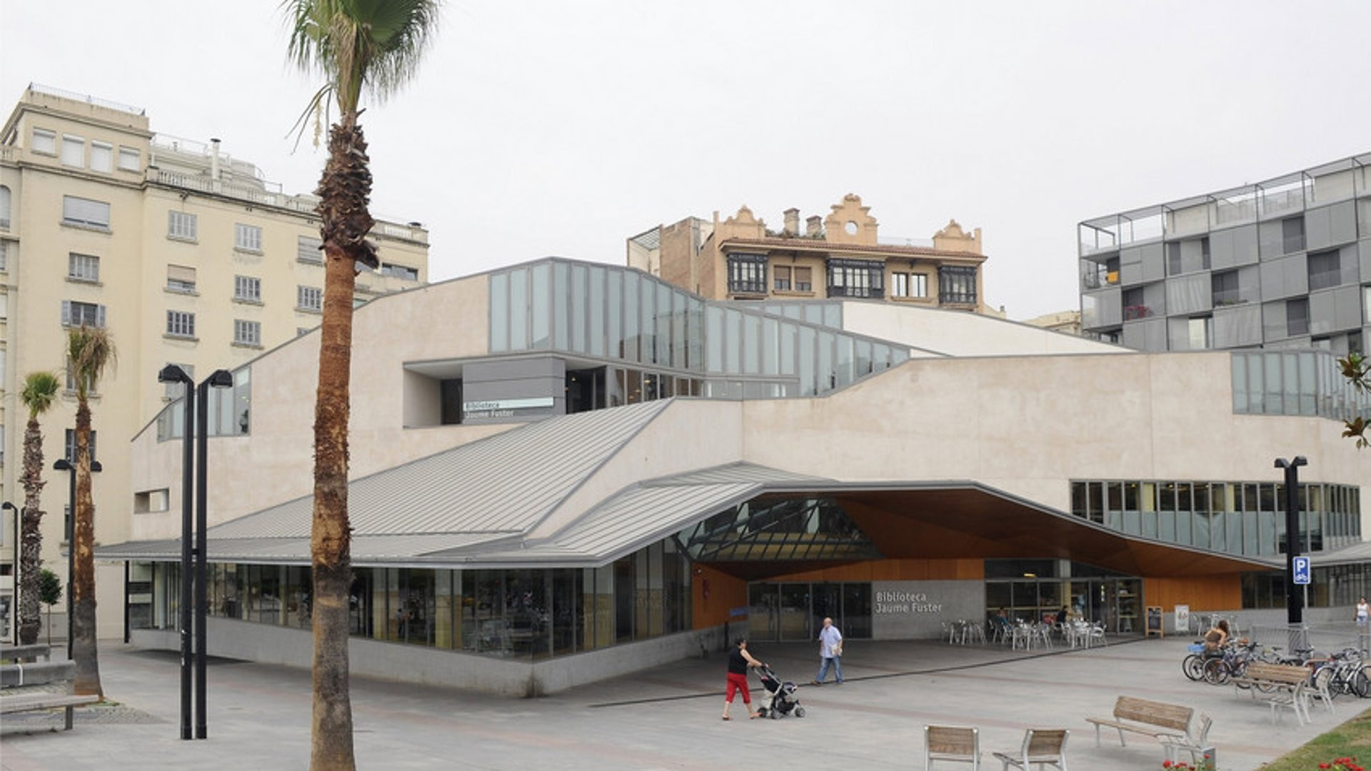 La Biblioteca Jaume Fuster, premiada por impulsar la lectura