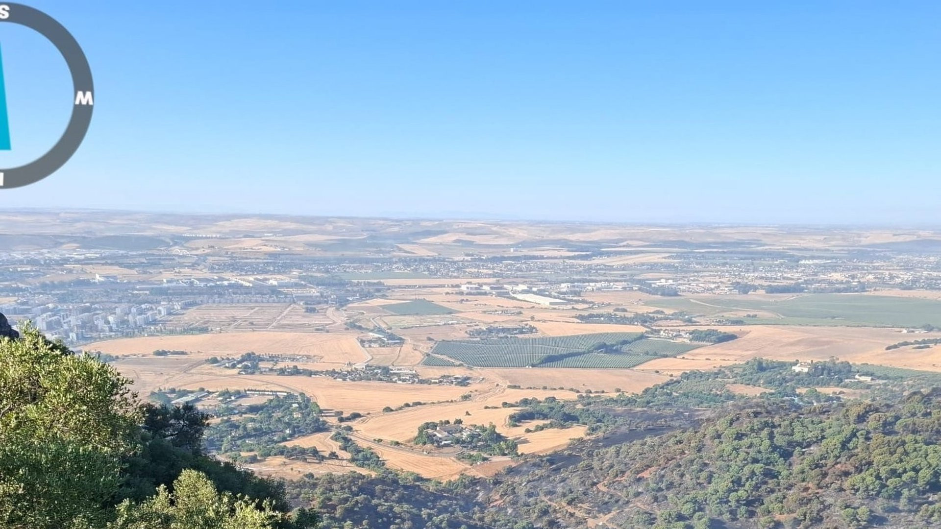 Reabiertas las carreteras cortadas por el incendio en la sierra de Córdoba tras quedar estabilizado