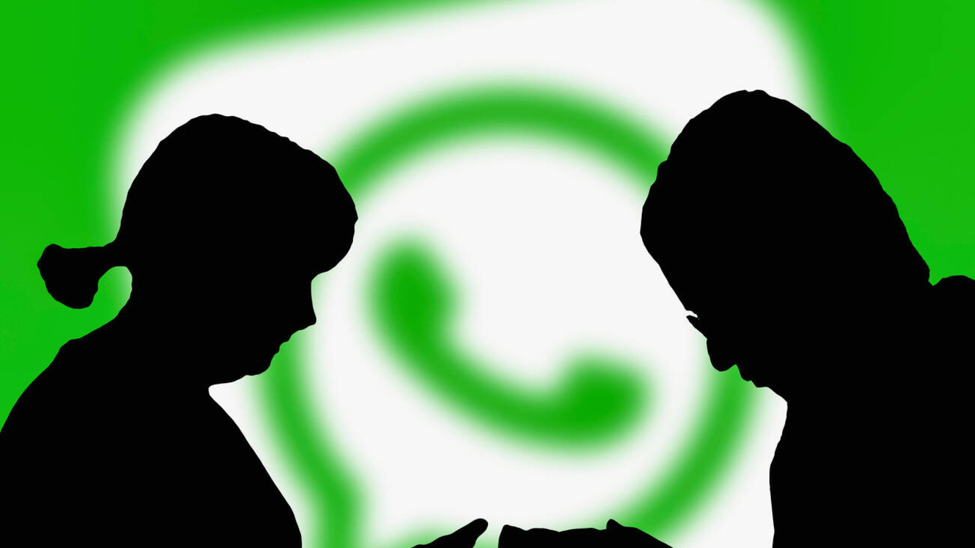 ¿Te han metido en un grupo de WhatsApp del trabajo sin tu permiso? Esto es lo que dice la ley