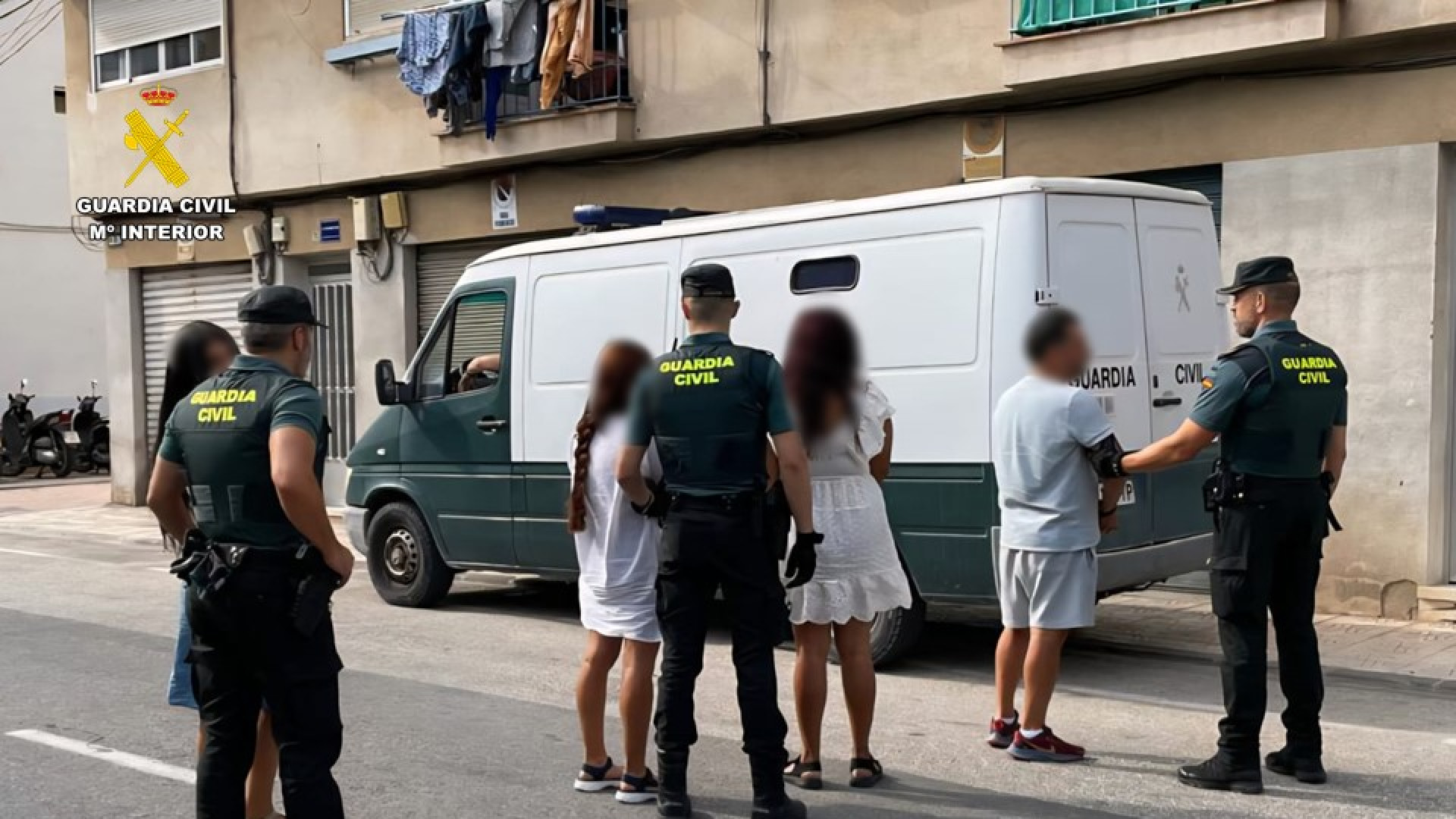 El truco de la “muleta”: así te desvalijan en segundos sin que lo notes