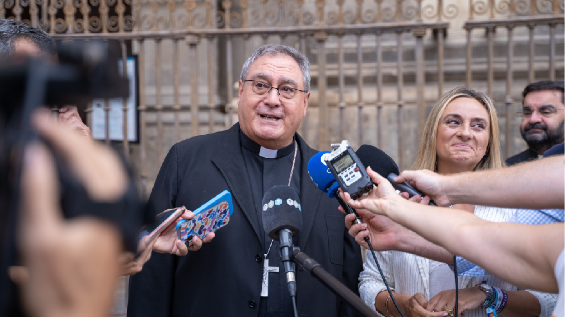 El Ayuntamiento y el Arzobispado acuerdan la construcción de una iglesia en Albayda