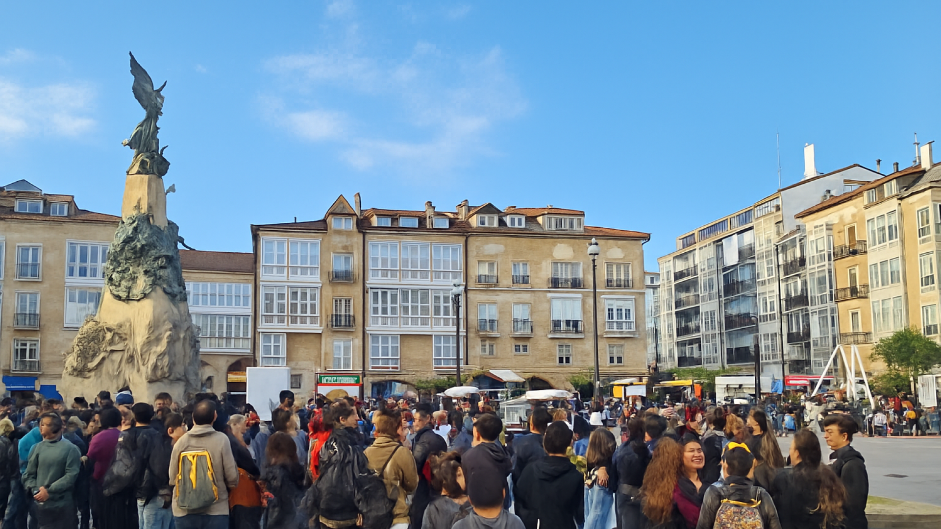 EH Bildu endurece su postura tras la acampada en Vitoria y dirige sus críticas a la Ertzaintza