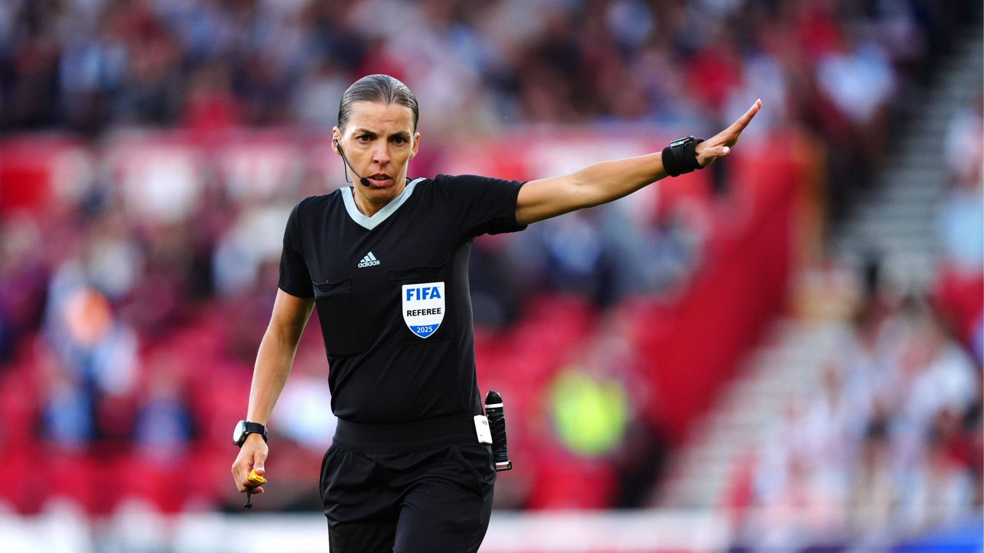 Stéphanie Frappart, árbitra encargada de pitar la final de la Eurocopa femenina