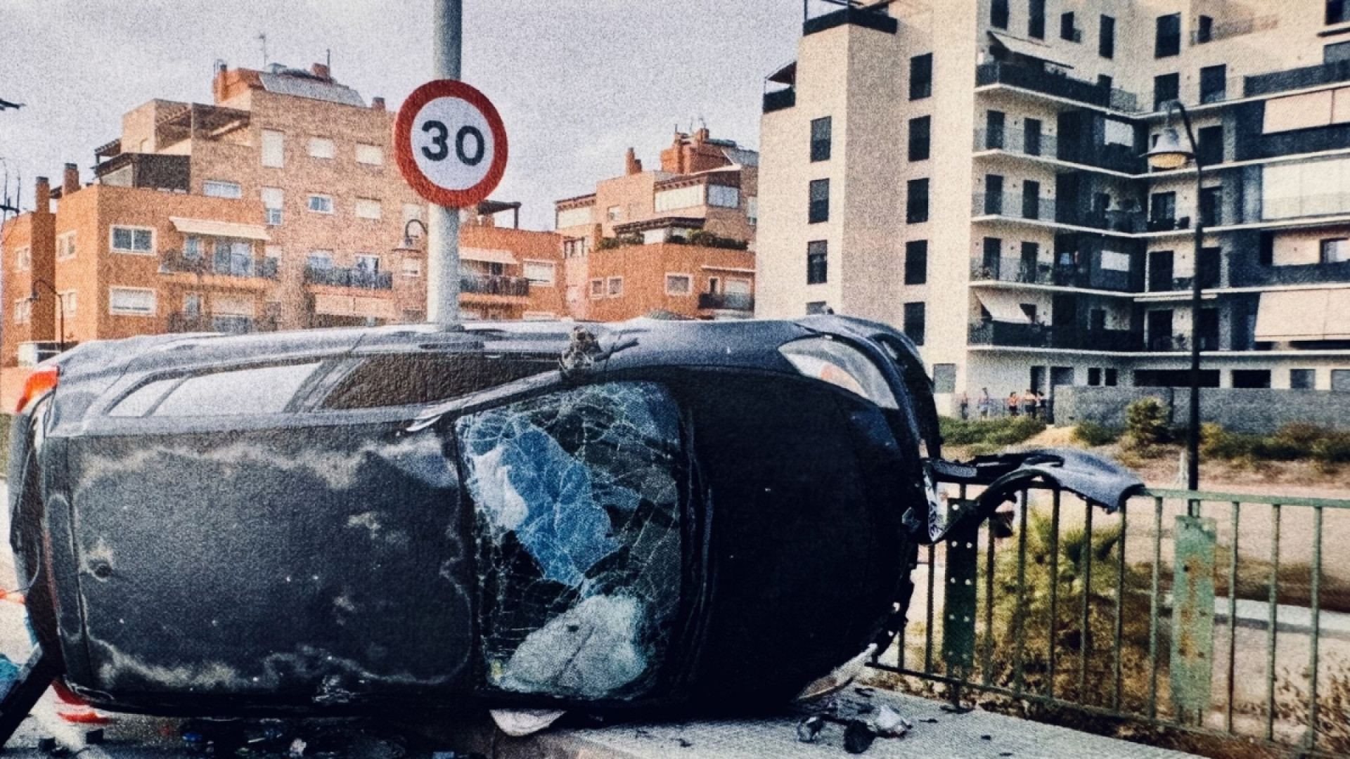 Tiene un accidente con el coche en Cartagena y huye de la escena tras ser atendido