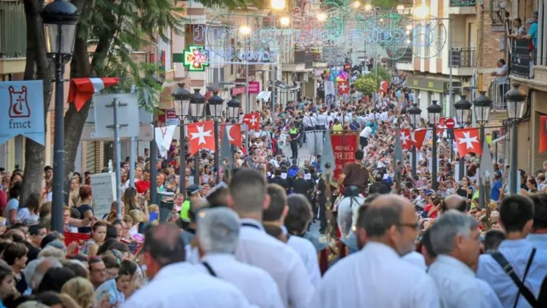 Torrent celebra Moros y Cristianos y da el paso para ser Fiesta de Interés Turístico Autonómico