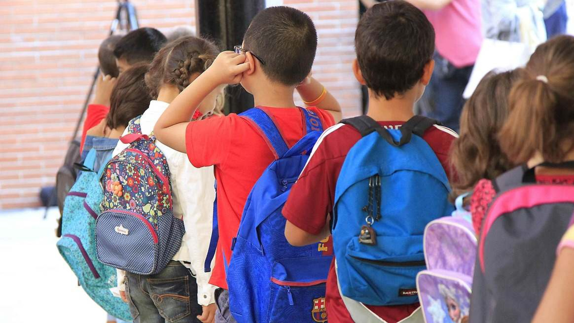 Bianca Thoilliez, profesora: "Sin niños no hay futuro y cuando una sociedad empieza a perder el futuro, no se hunde solo económicamente, se vacía por dentro cultural y humanamente"