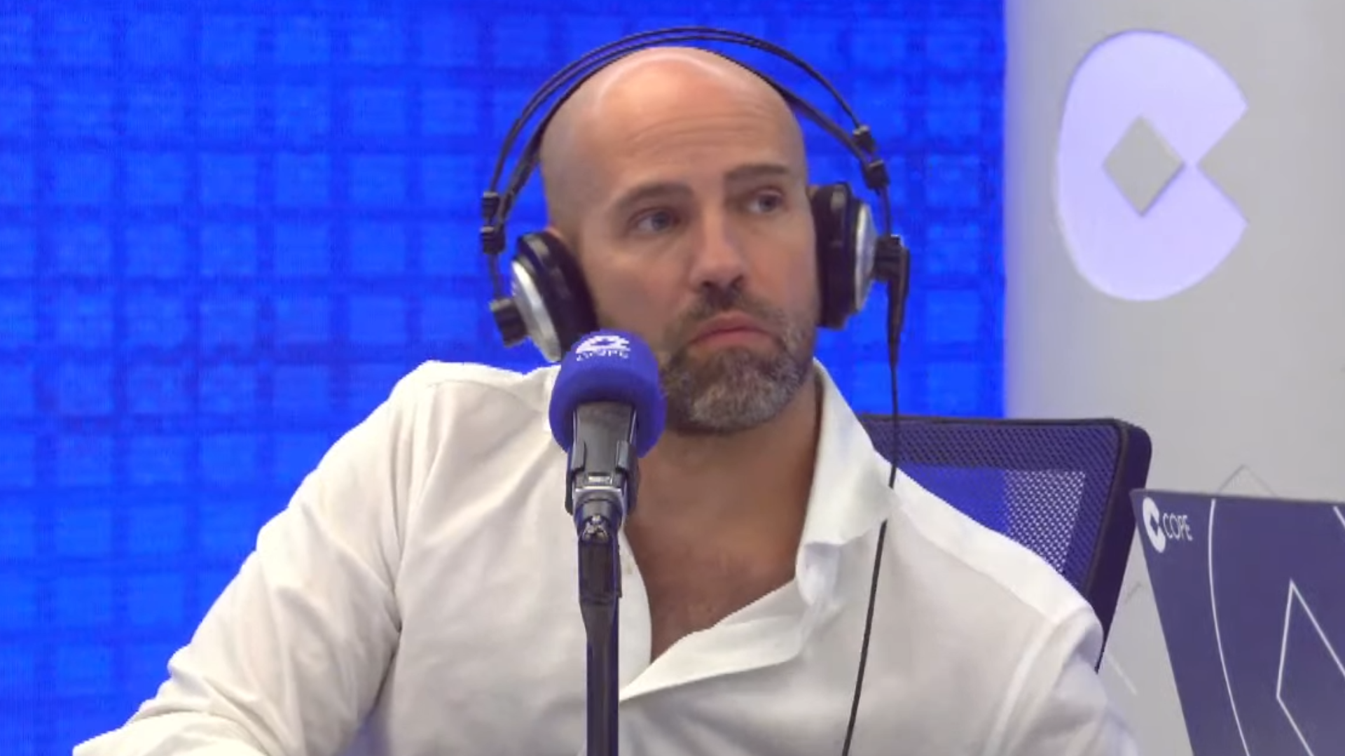 Le dicen a Gonzalo Miró que le van a pagar el sueldo en TVE con sus impuestos y responde así: "¿Se te ocurre una mejor manera de invertir?"