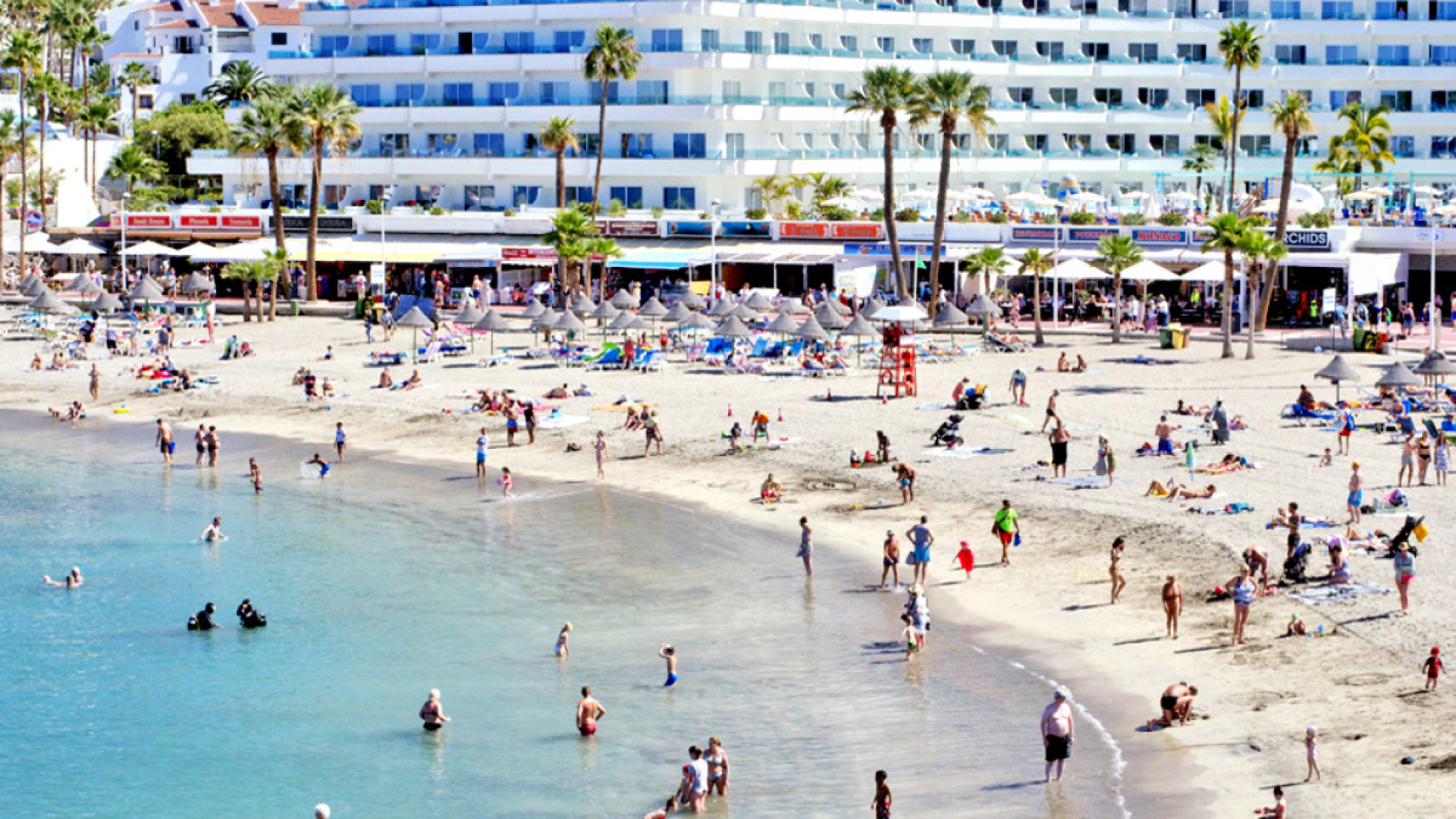 El turismo canario frena su crecimiento: "No hay que alarmar