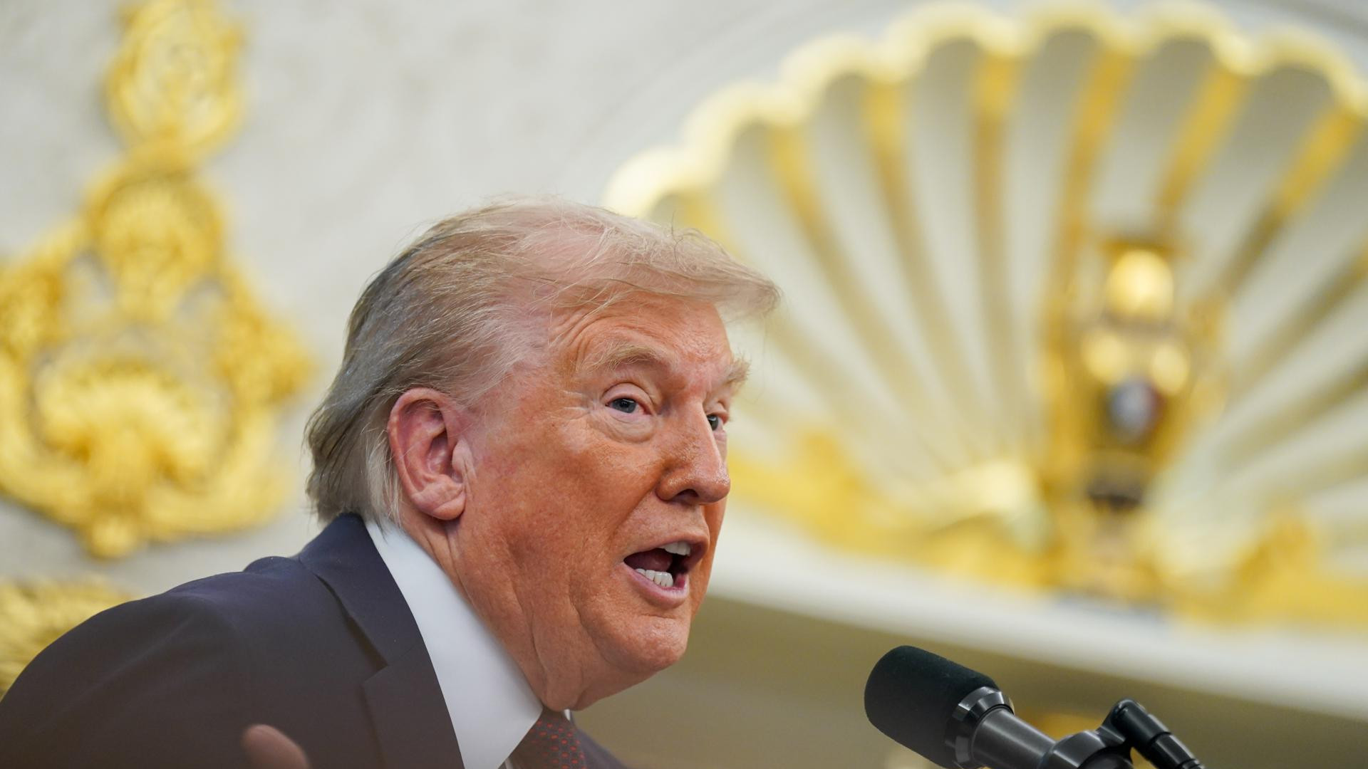 Armando Zerolo, jurista, sobre las polémicas declaraciones de Trump con el paracetamol y las embarazadas: "Mira, con tanta contradicción, ya no sé si tomarme un chupito de lejía, a ver si me aclara"