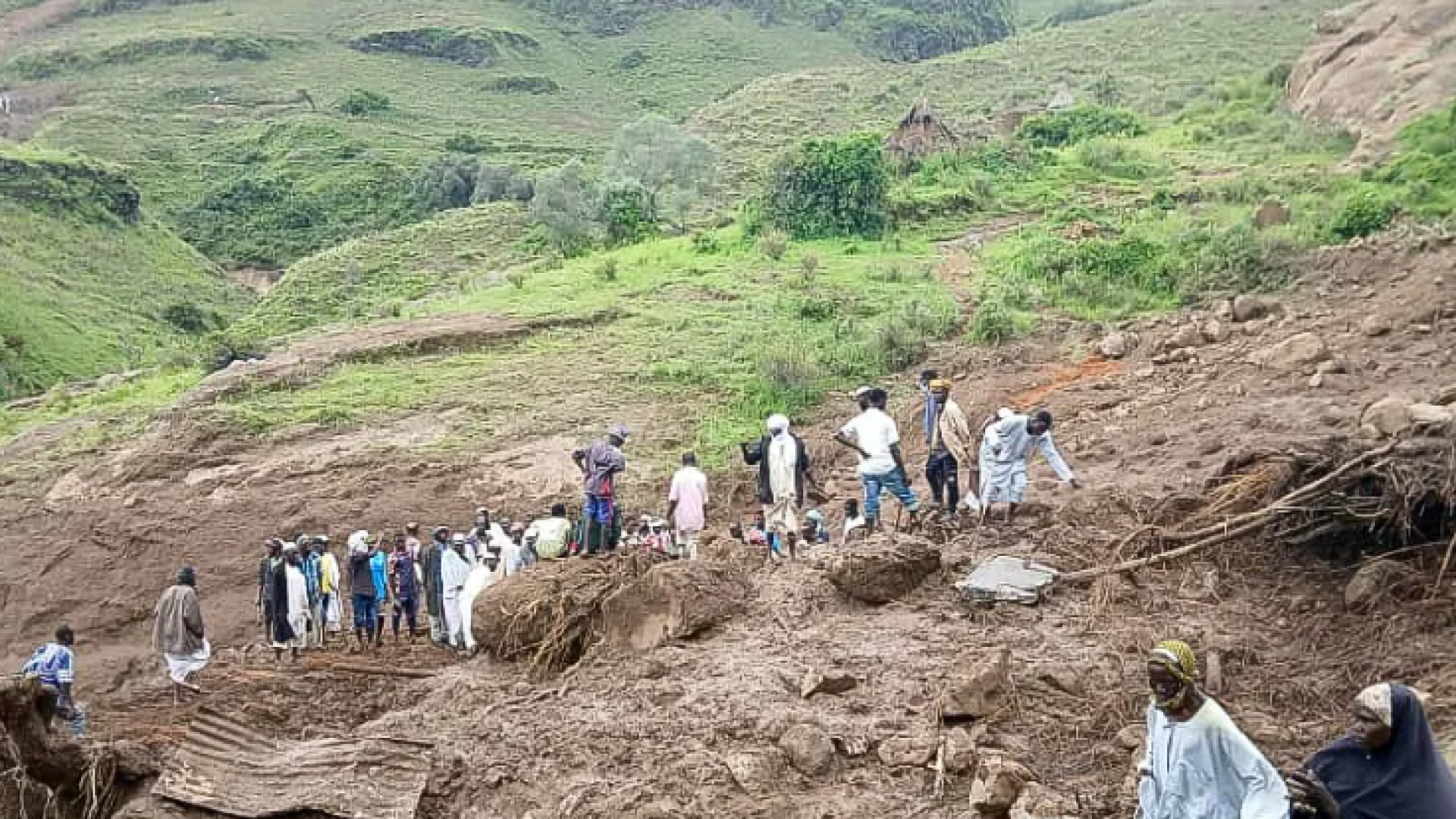 Un desprendimiento de tierra en Sudán deja mil fallecidos y un pueblo entero sepultado en mitad de la guerra: "Las barbaridades que se ven"